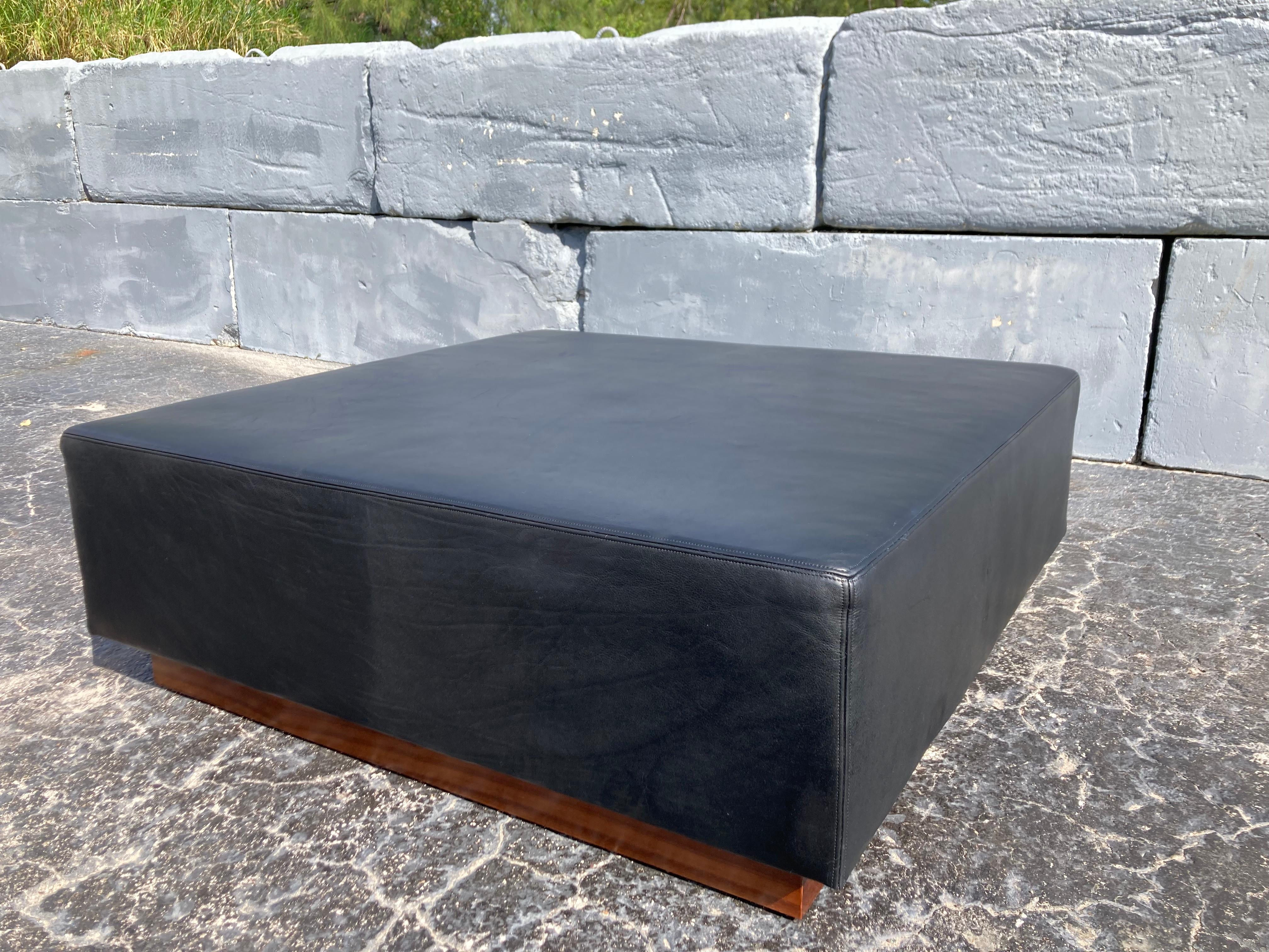 Large Black Leather Ottoman Bench Daybed, Mid-Century Modern Style For Sale 11
