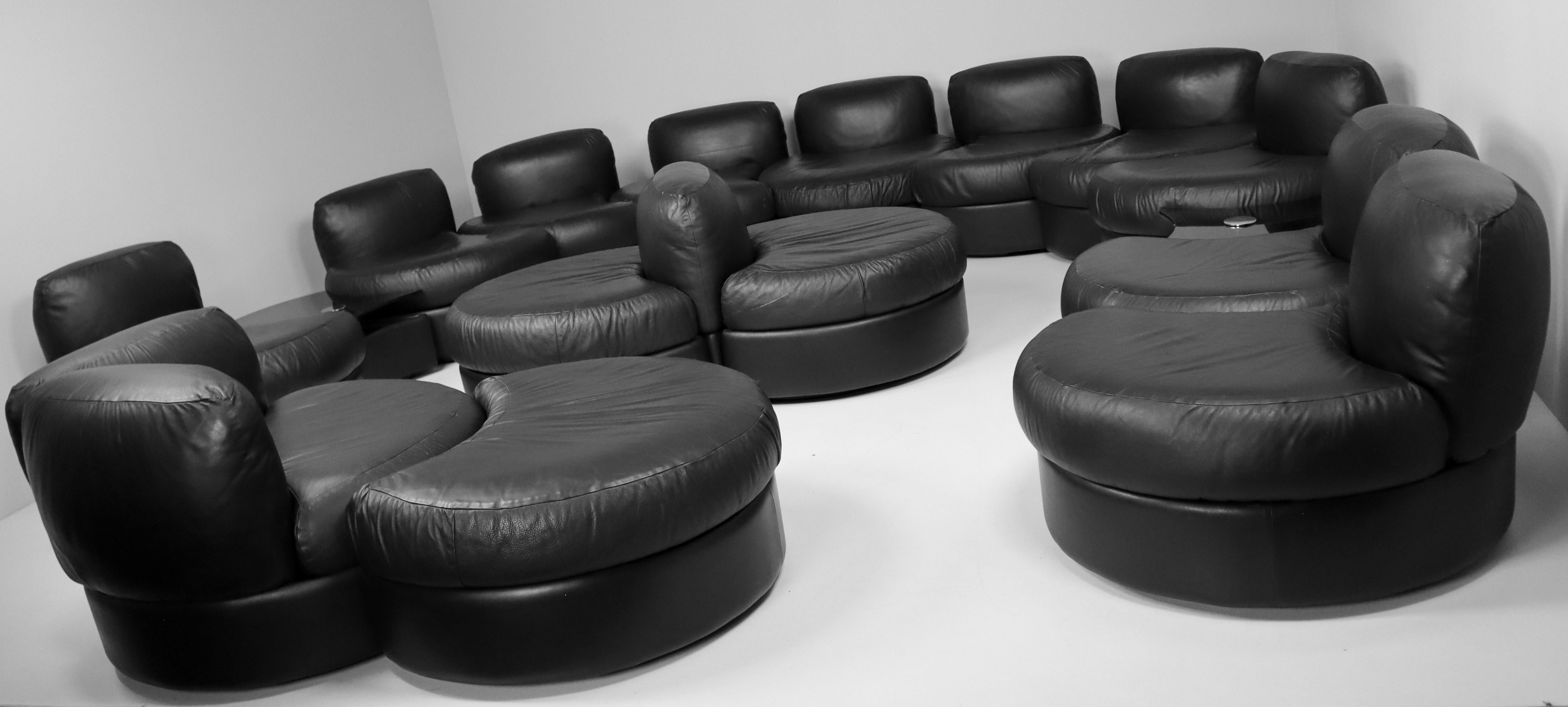 Large Black Leather Sectional Sofa Set by Tecnosalotto Mantova, Italy, 1970s 13