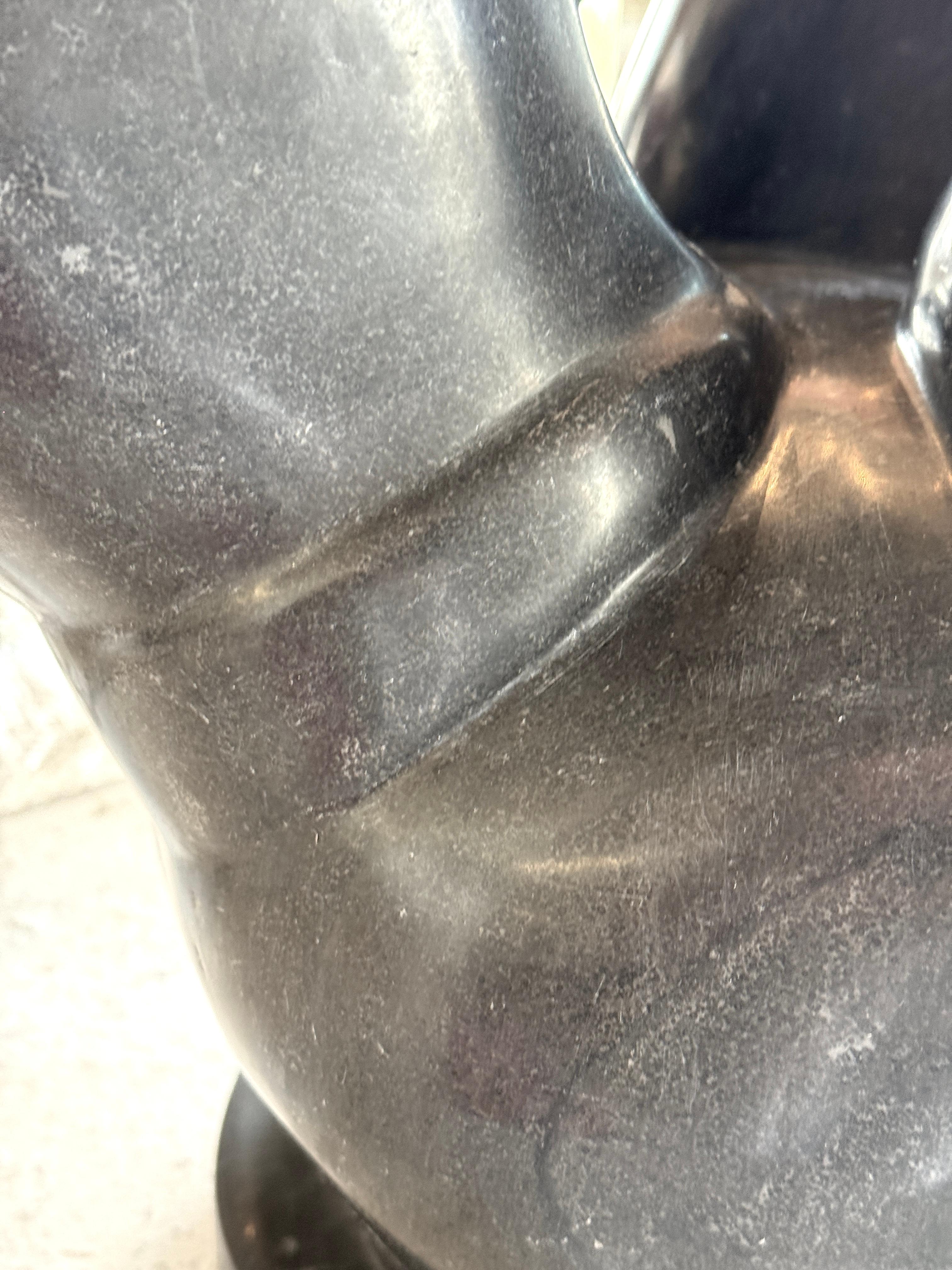Gran Escultura Cubista de Mármol Negro Mujer Desnuda en venta 10