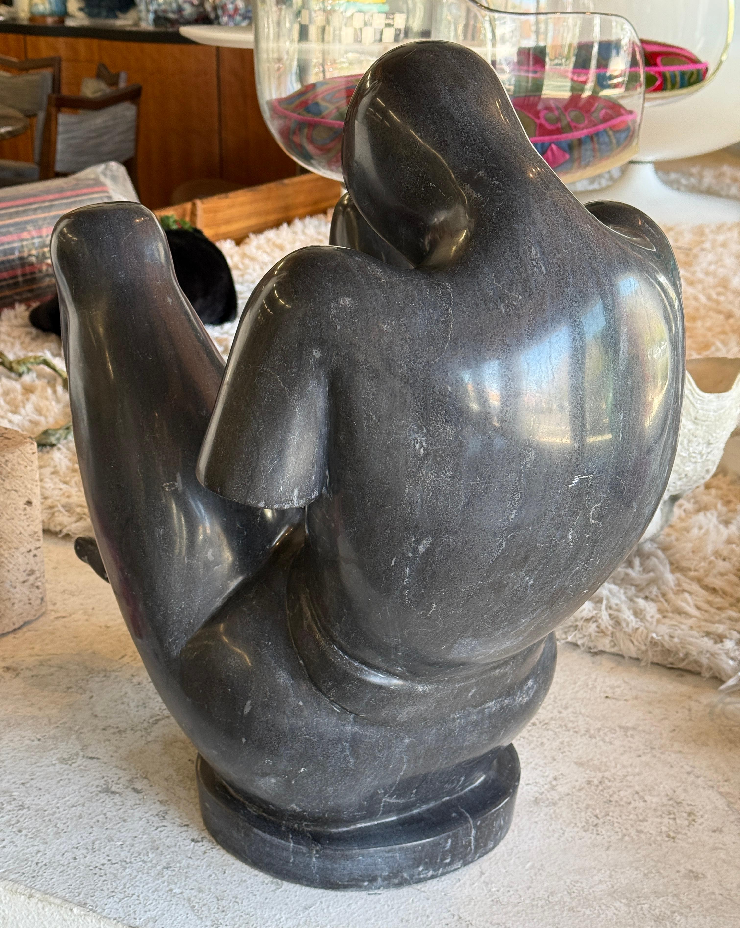 Gran Escultura Cubista de Mármol Negro Mujer Desnuda Tallado a mano en venta