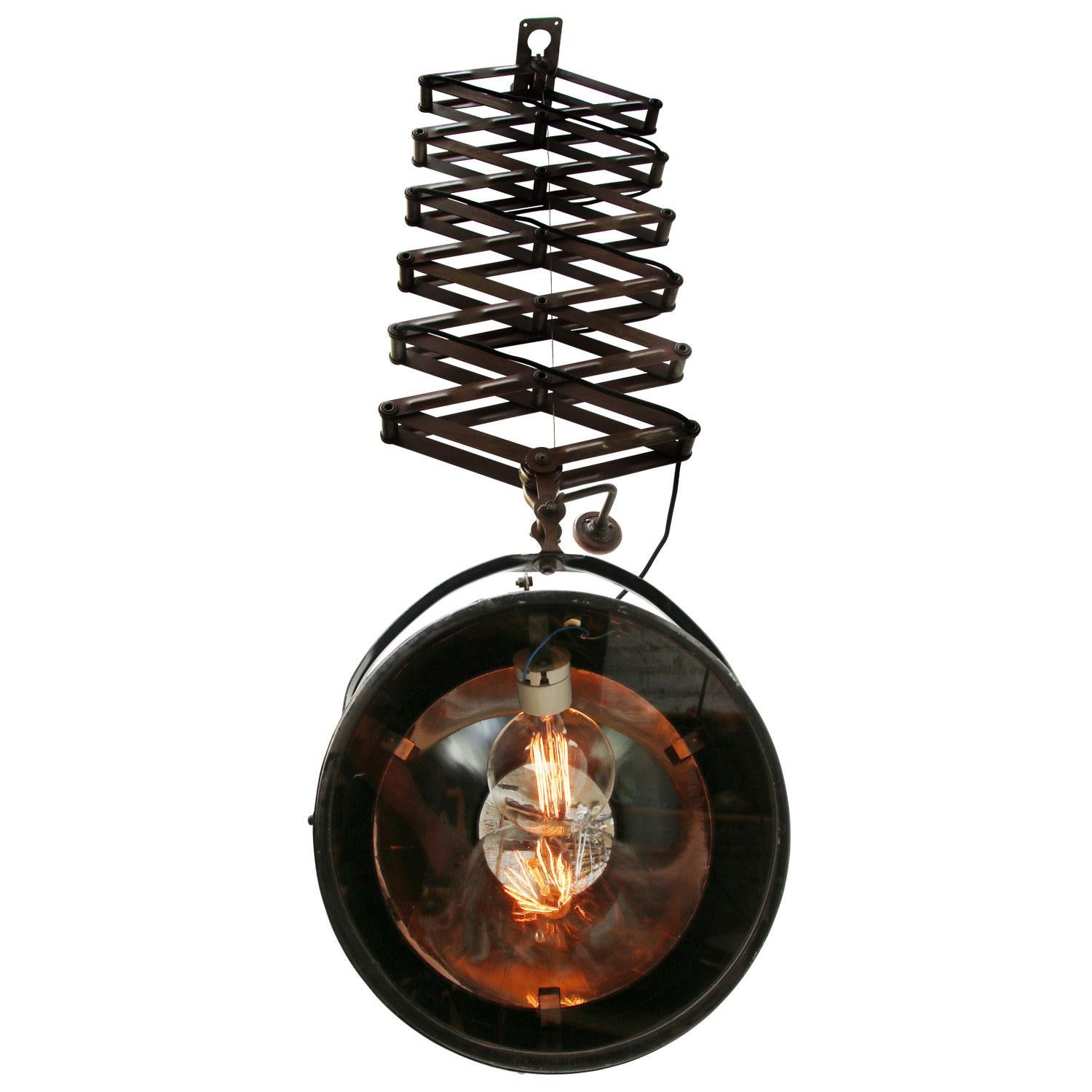 Scissor spring with Industrial theater hanging lamp.
Black metal. Silver metal reflector.
Lamp size: diameter 30 cm, height 250 cm

Weight: 11.00 kg / 24.3 lb

Priced per individual item. All lamps have been made suitable by international
