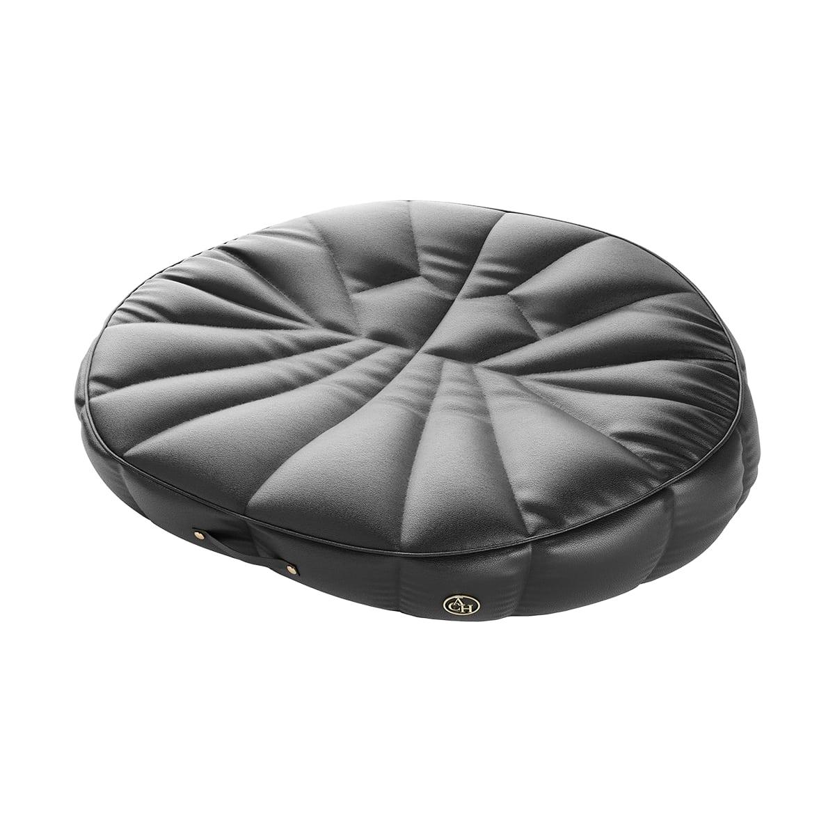 Black modern large pet bed, vegan leather trendy sofa for dogs & cats (2 sizes)

Pet Bed Lexus is an exclusive and futurist bed shape for dogs and cat’s lifestyles. The large and fluffy sofa for pets features a retained shape due to its durable