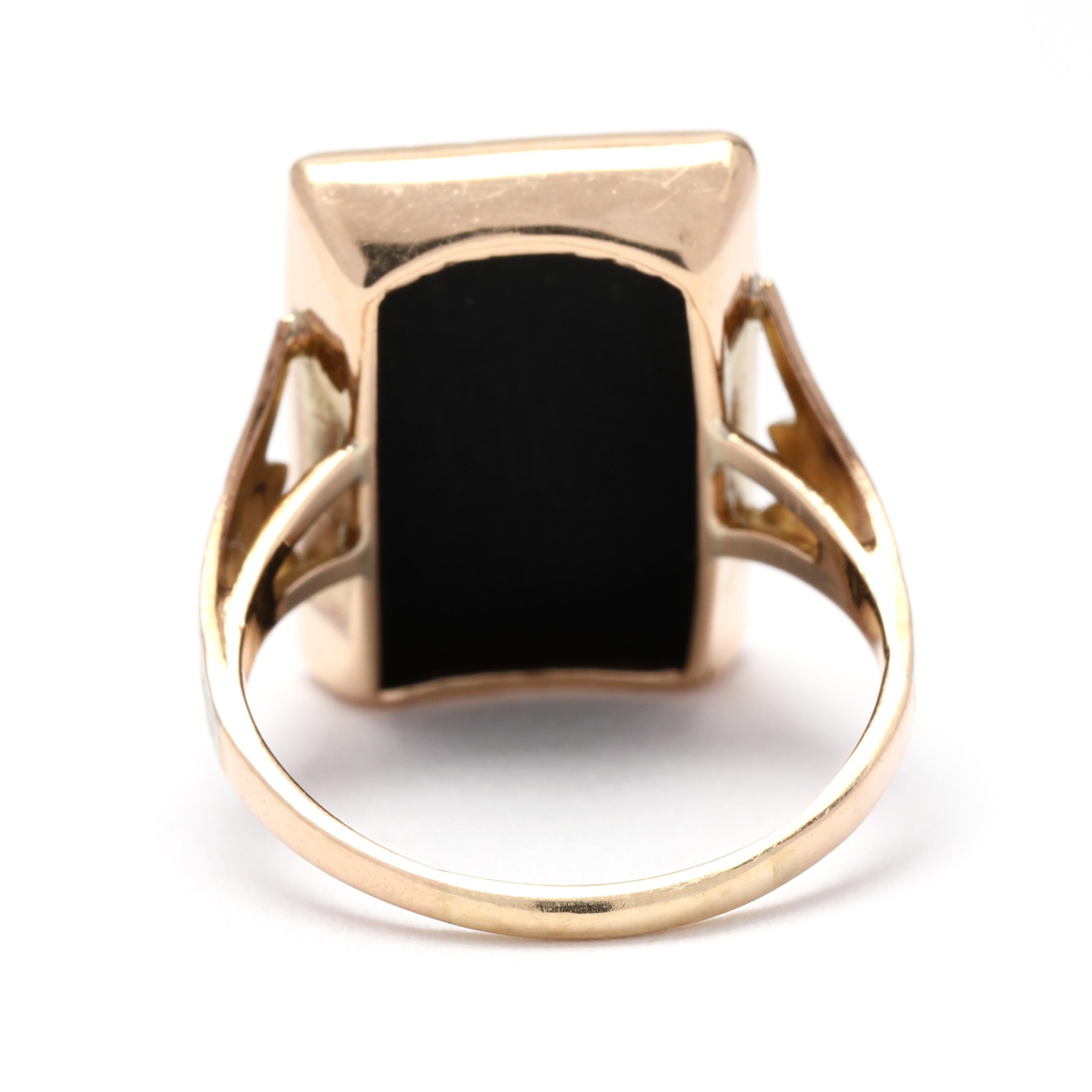 Square Cut Large Black Onyx Rectangular Ring, 10k Yellow Gold, Ring Size 4.25  For Sale
