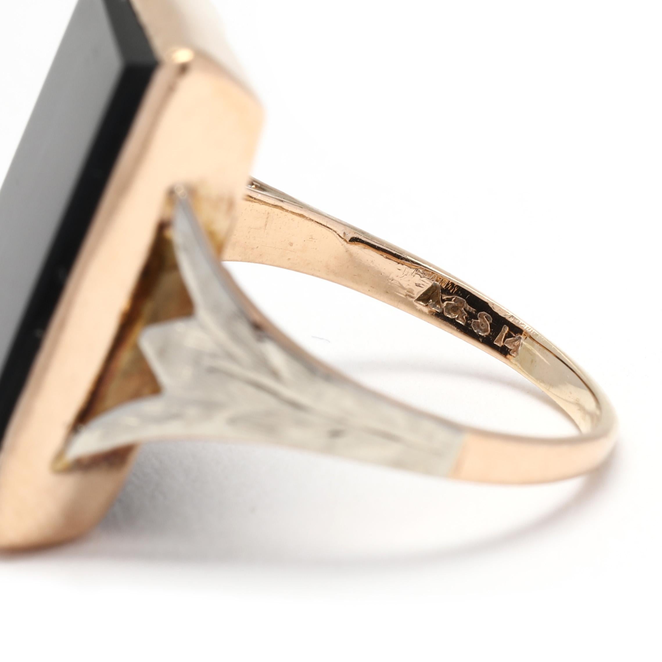 Women's or Men's Large Black Onyx Rectangular Ring, 10k Yellow Gold, Ring Size 4.25  For Sale