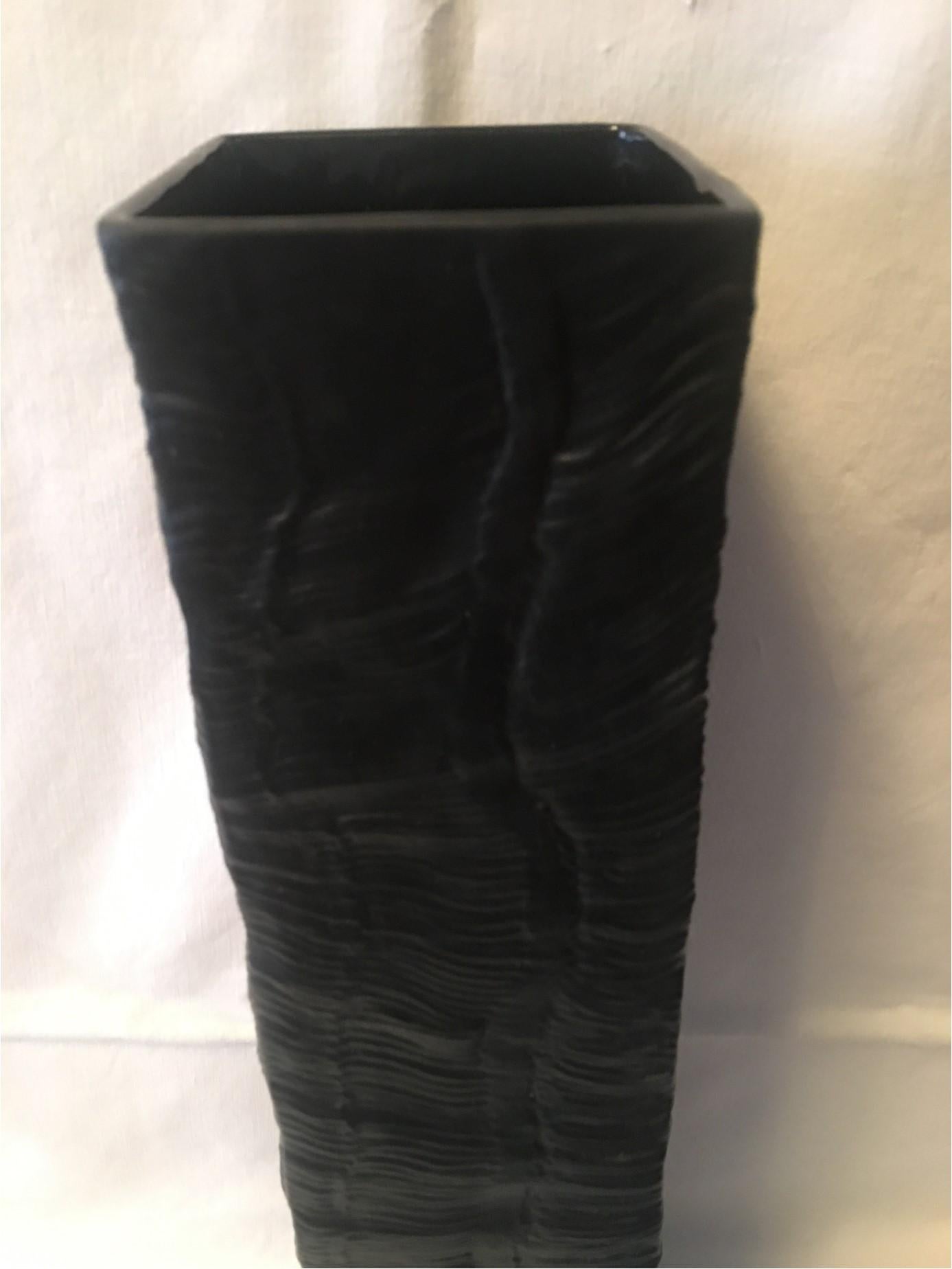 A very nice large black Vase from the Rosenthal Studio Line by Hans Martin Freyer. As designer of classy vases Freyer worked from 1954 to 1974 for Rosenthal. Lovely addition to any setting.