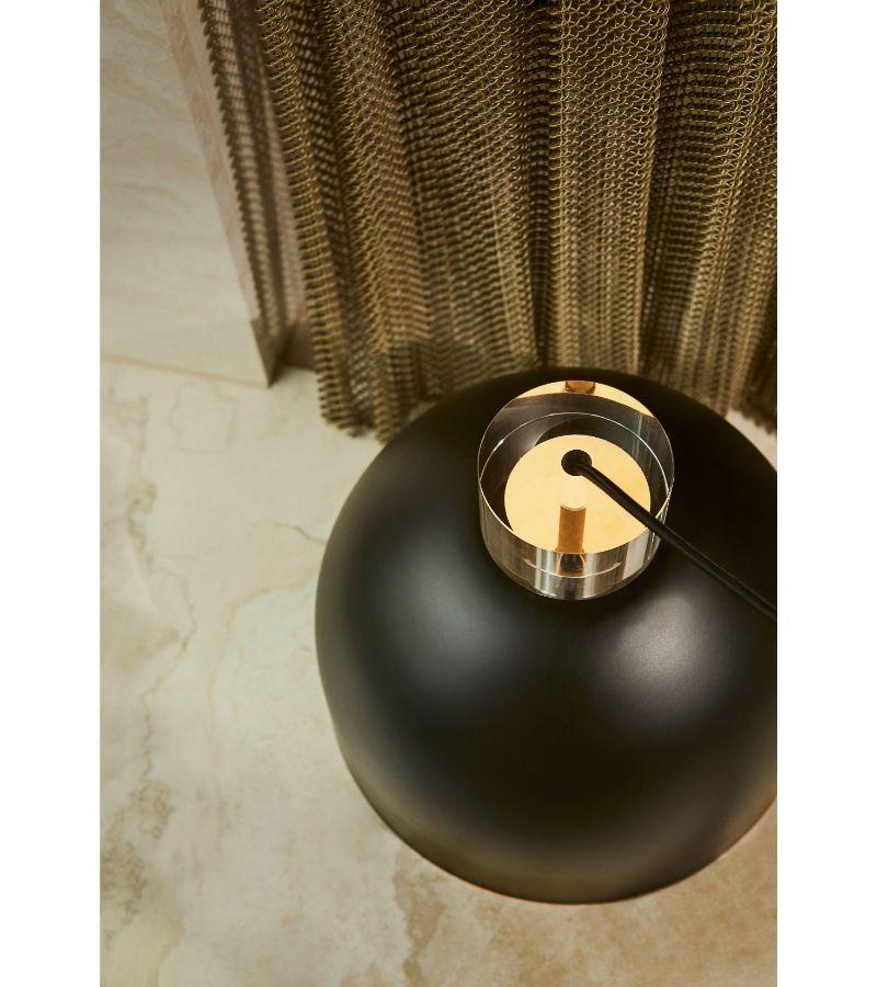 Laiton Grande lampe à suspension ronde noire en vente