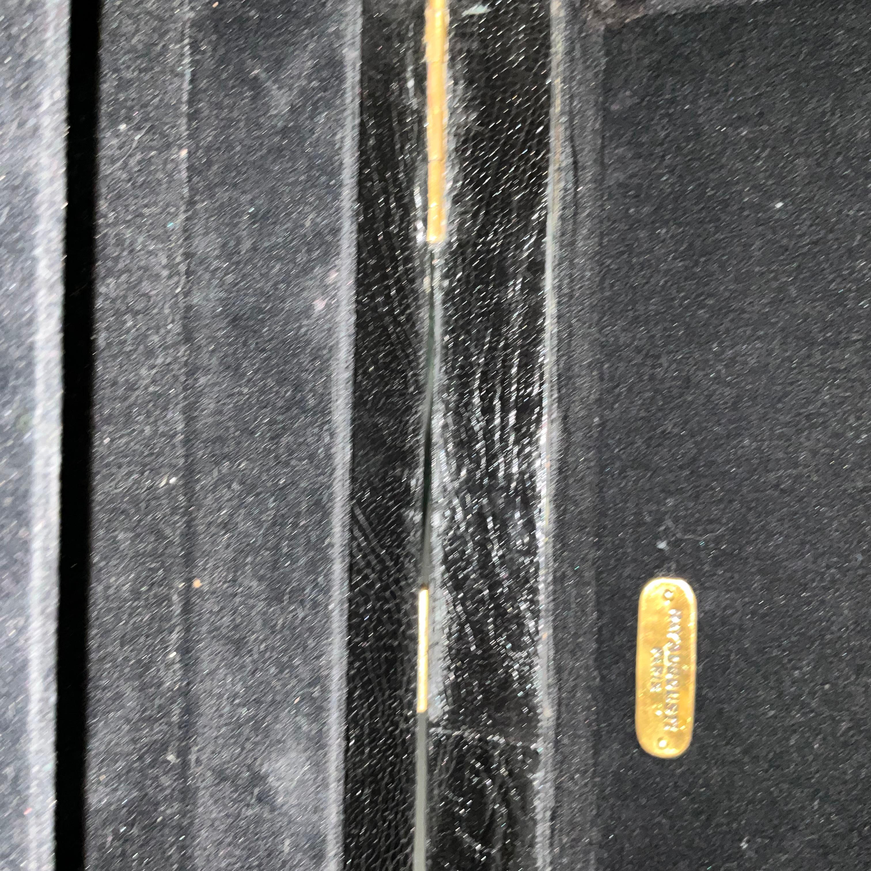 Große schwarze R&Y Augousti Scharnierbox aus Schlangenhaut im Zustand „Gut“ im Angebot in West Palm Beach, US