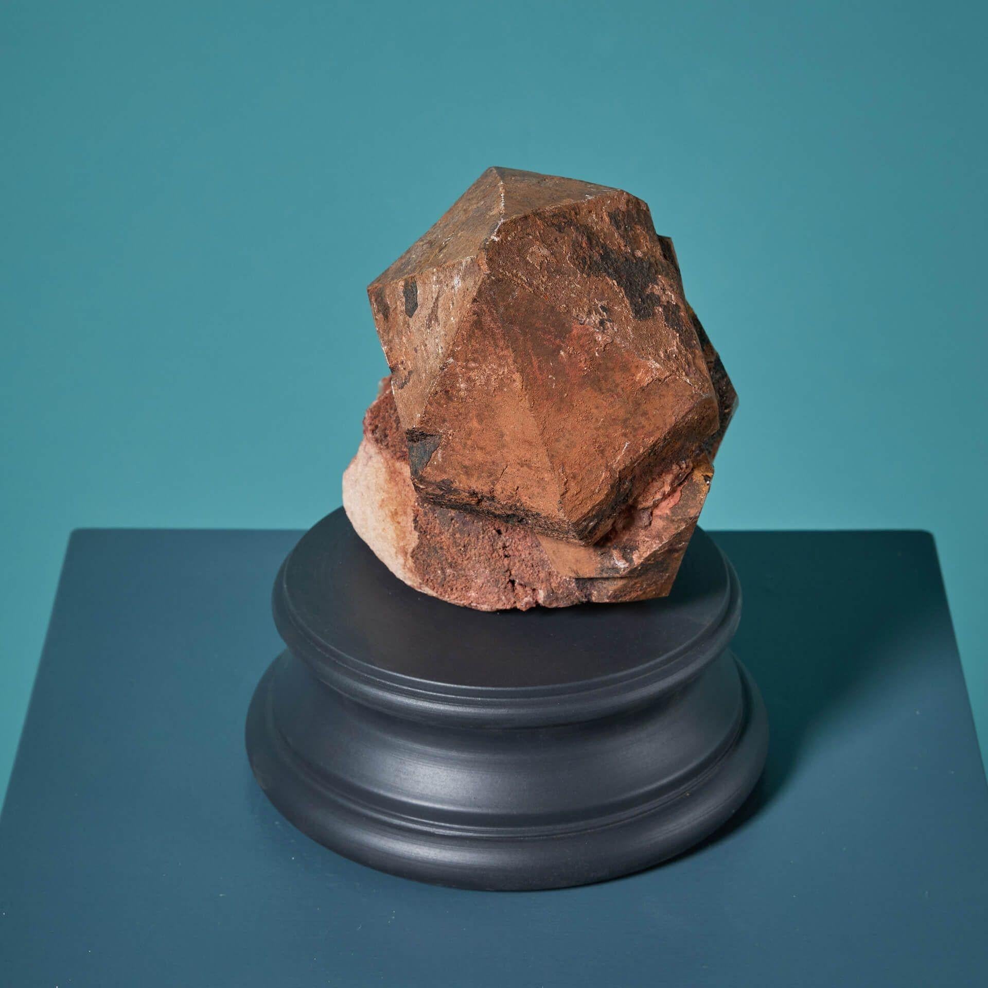 Grand spécimen de cristal de quartz Blacknite en vente 2
