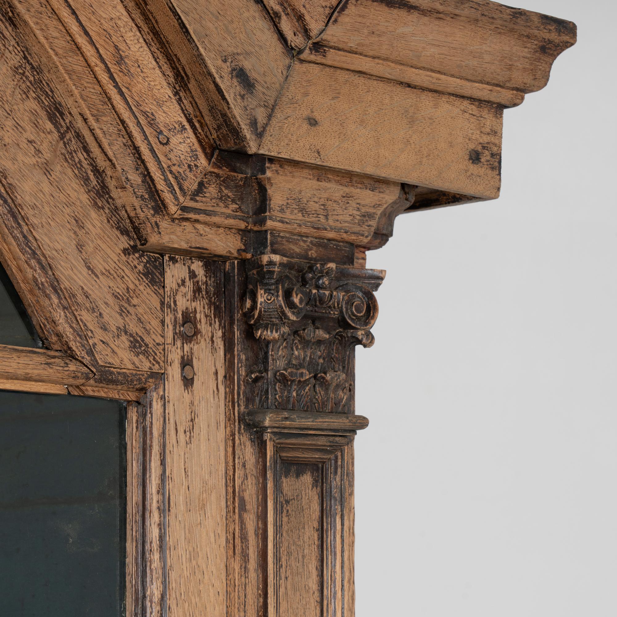 XIXe siècle Grande vitrine de bibliothèque en chêne blanchi de France