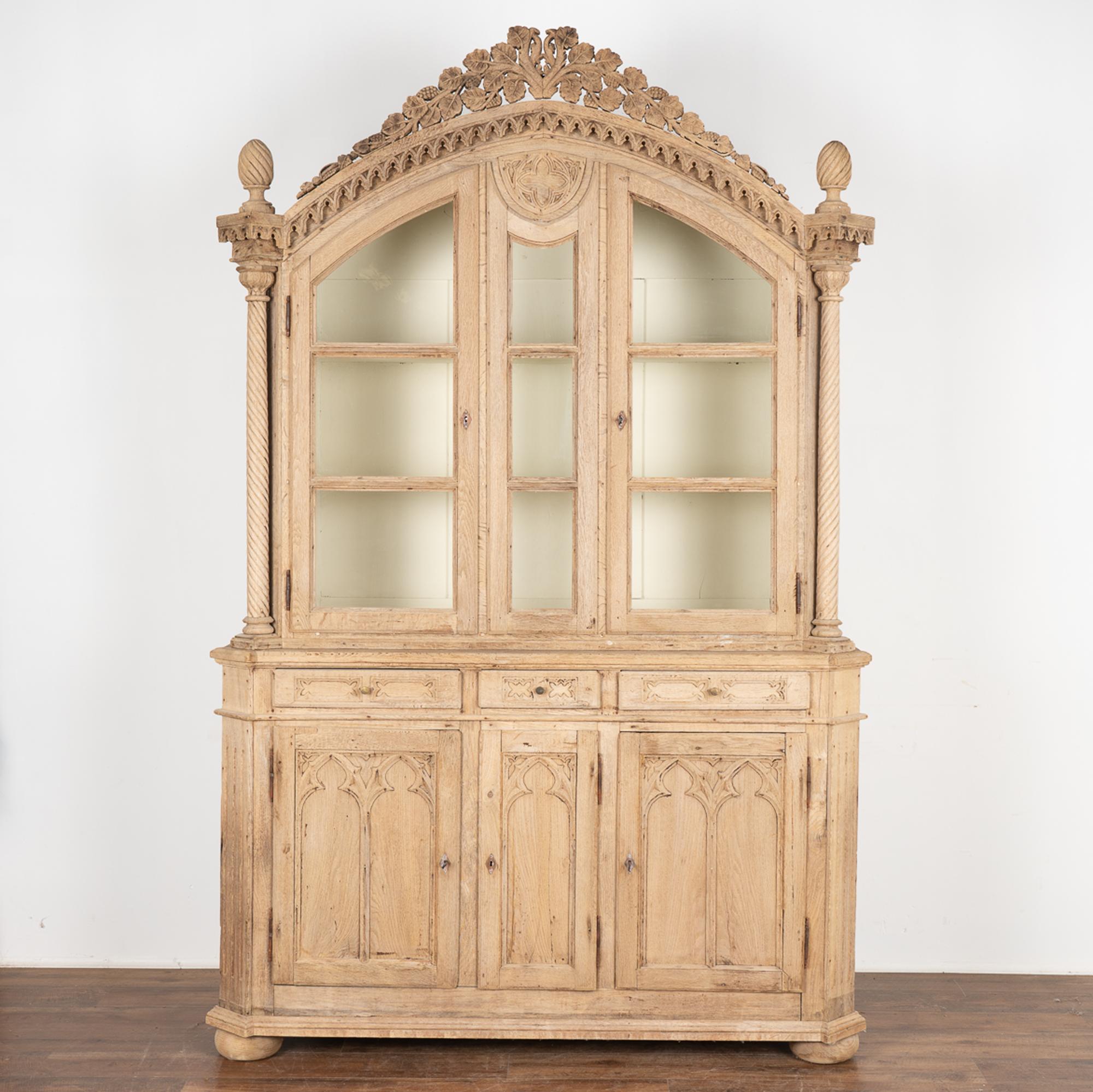 19th Century Large Bleached Oak French Gothic Bookcase Display Cabinet, circa 1840-60 For Sale