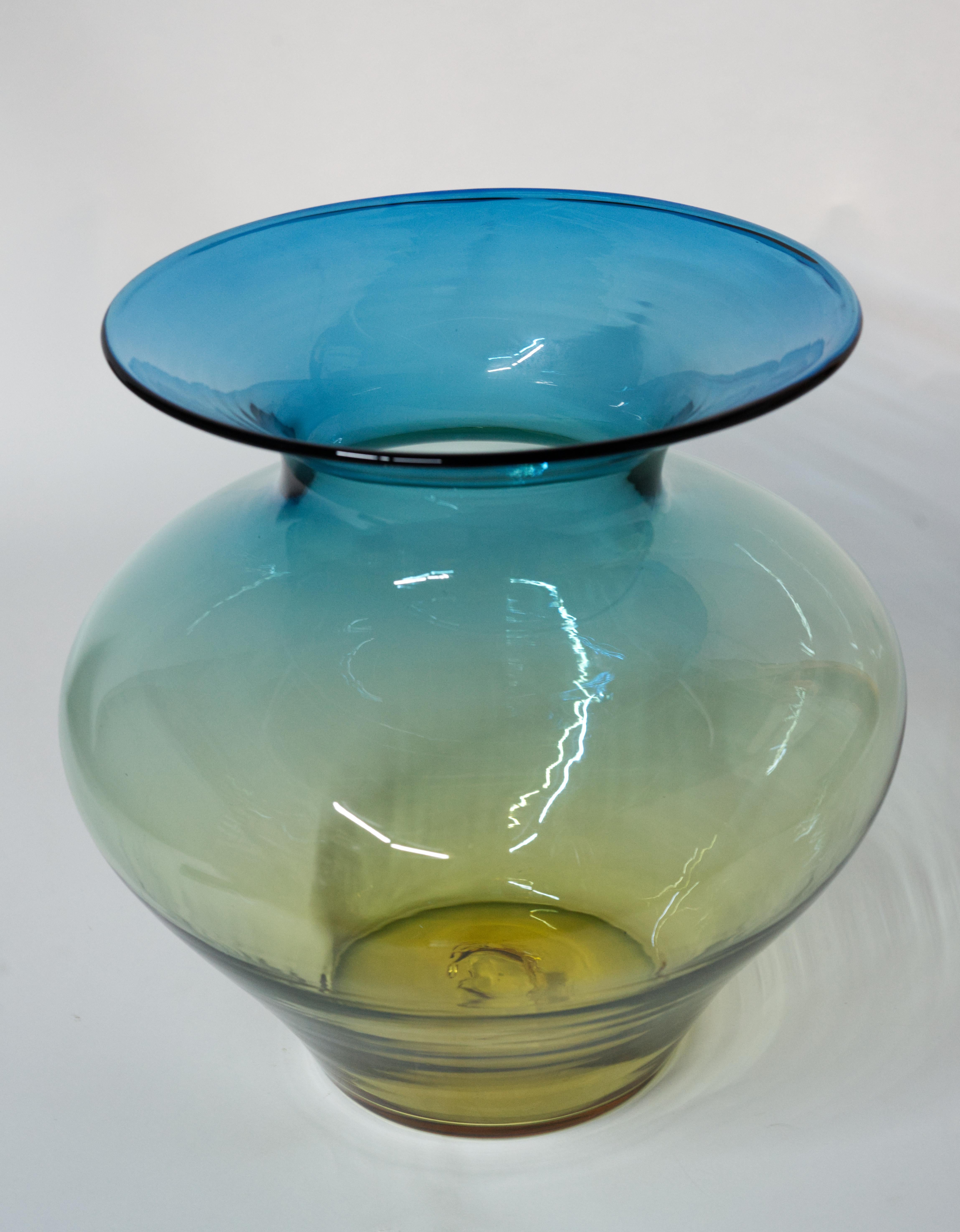 Blenko Large Desert Green Vase Ombre Glass  In Good Condition For Sale In Clifton Springs, NY