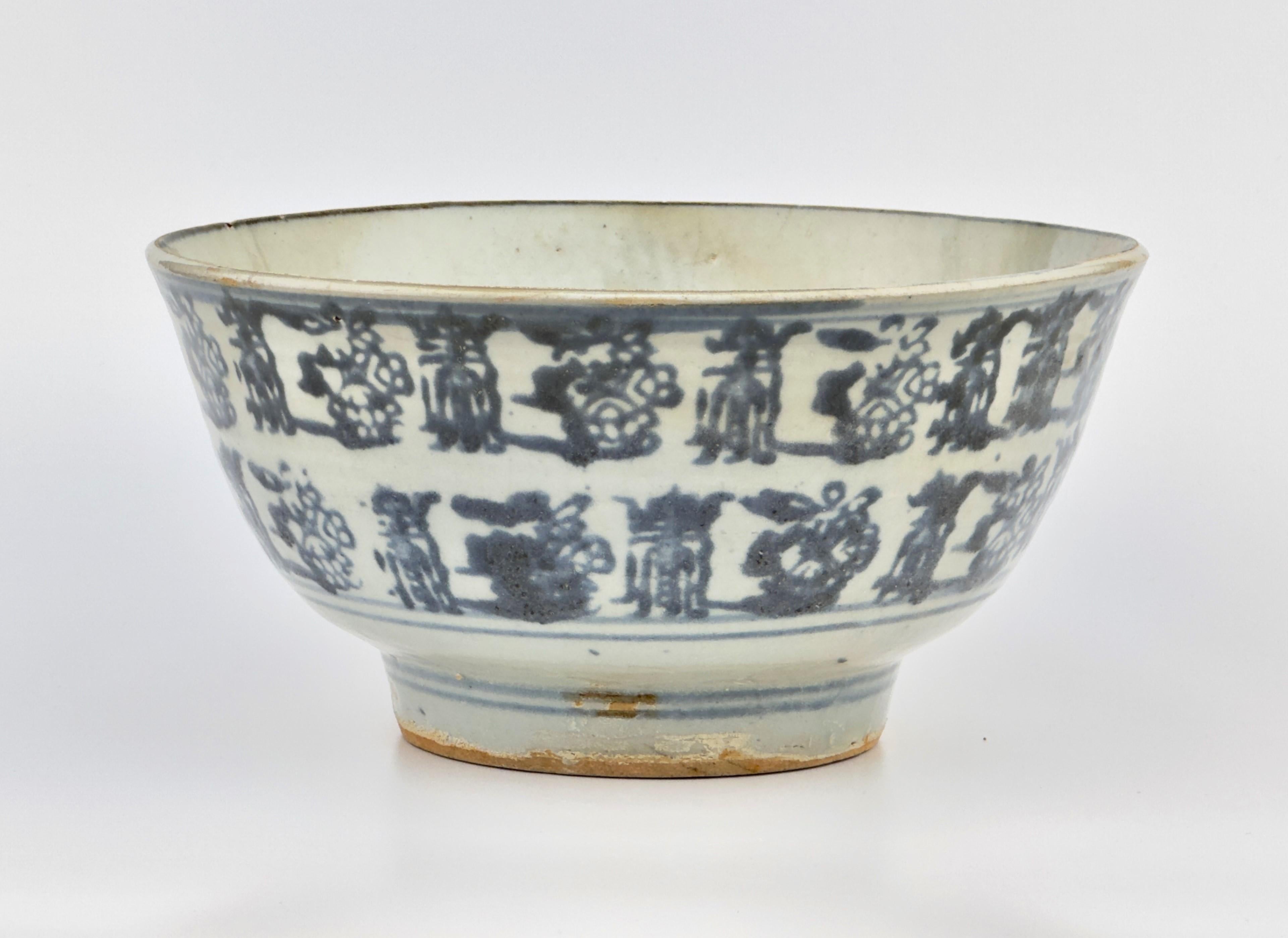 Chinese Export Large Block Print Blue and White Bowl c 1822, Tek Sing Cargo For Sale