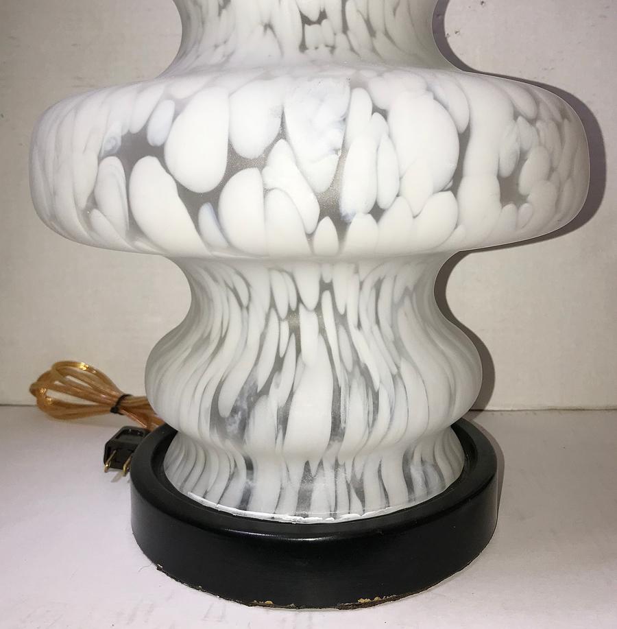 Large Blow Glass Murano Lamp In Good Condition For Sale In New York, NY