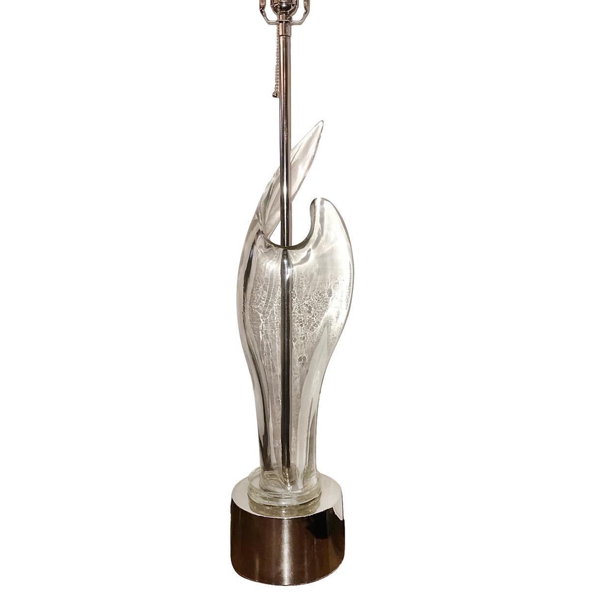 A large circa 1960s Italian sculptural blown glass table lamp with nickel plated base.

Measurements:
Height of body 28