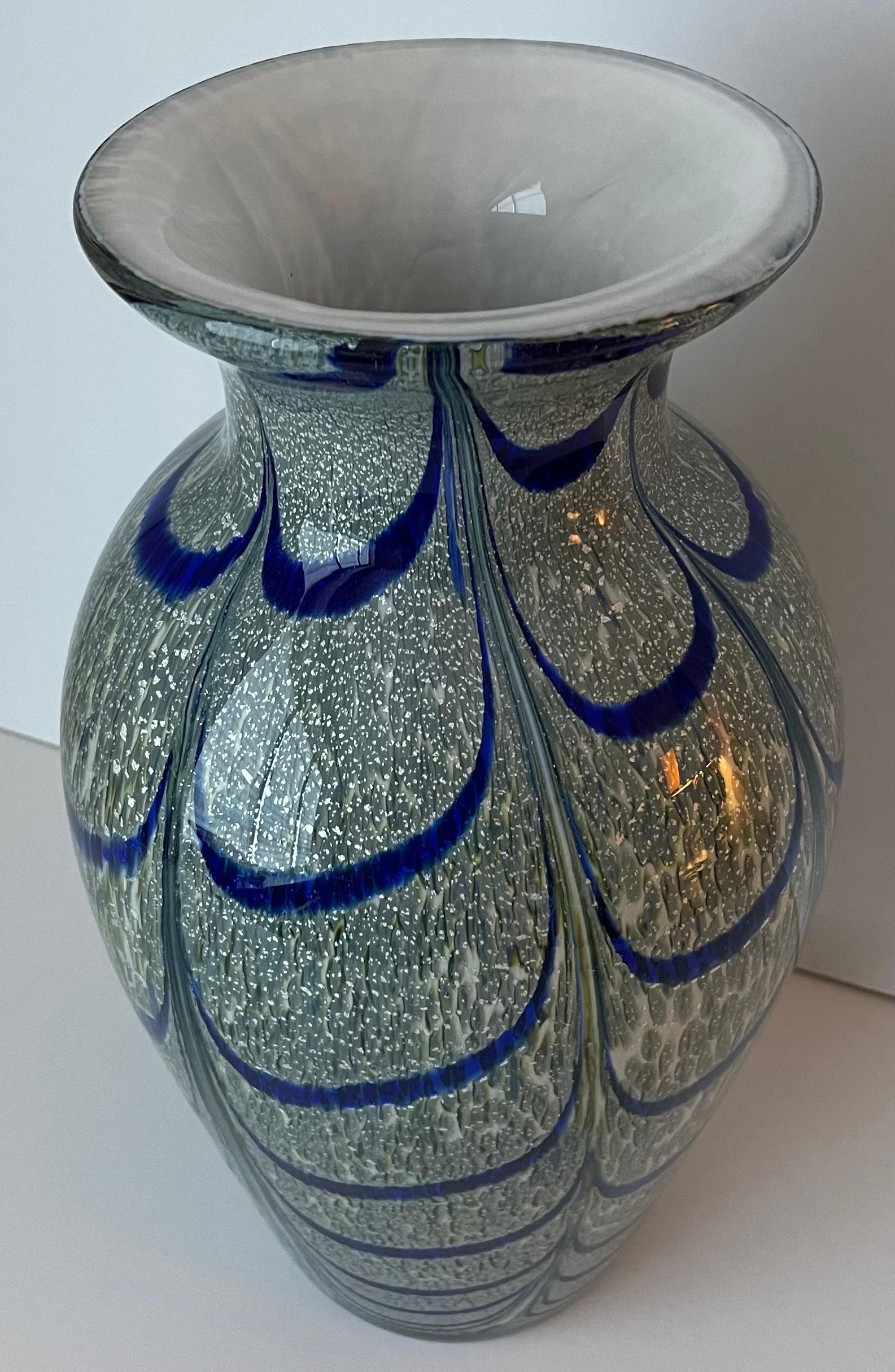 Blown Art Glass Peacock Pattern Large Vase In Good Condition For Sale In Stamford, CT