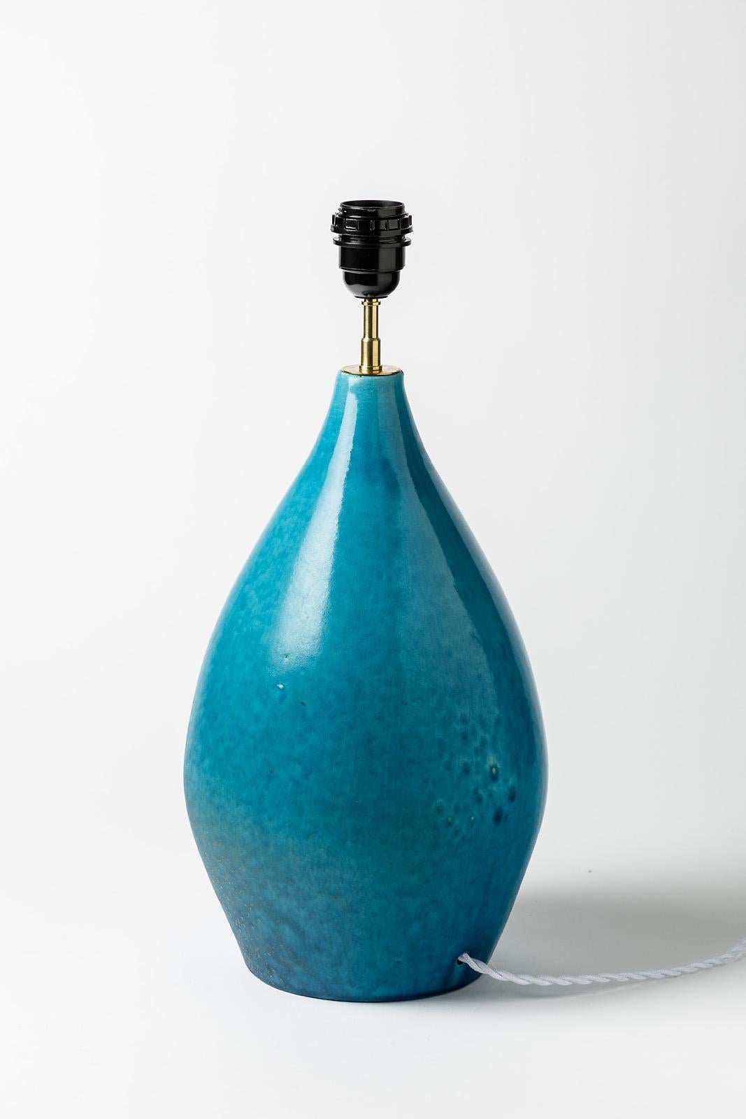 Large Blue 20th Century Ceramic Table Lamp by Jean Maubrou circa 1940 Art Deco In Excellent Condition For Sale In Neuilly-en- sancerre, FR