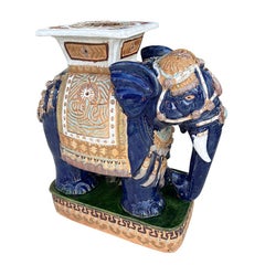 Grande sgabello o tavolino da giardino con elefante in ceramica blu e verde di Chinoiserie