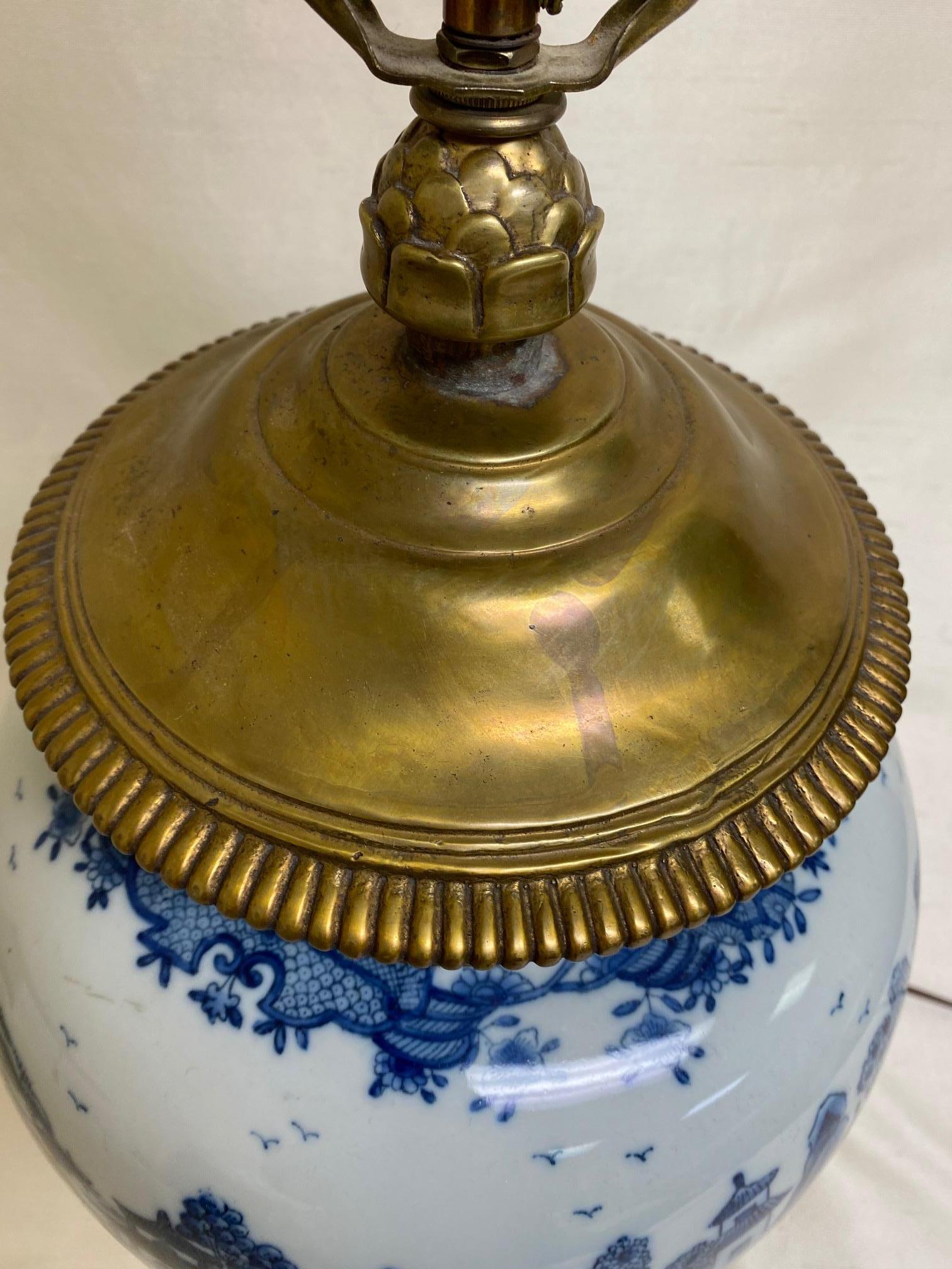 20th Century Large Blue and White Chinese Export Vase with Ormolu Mounts as Lamp