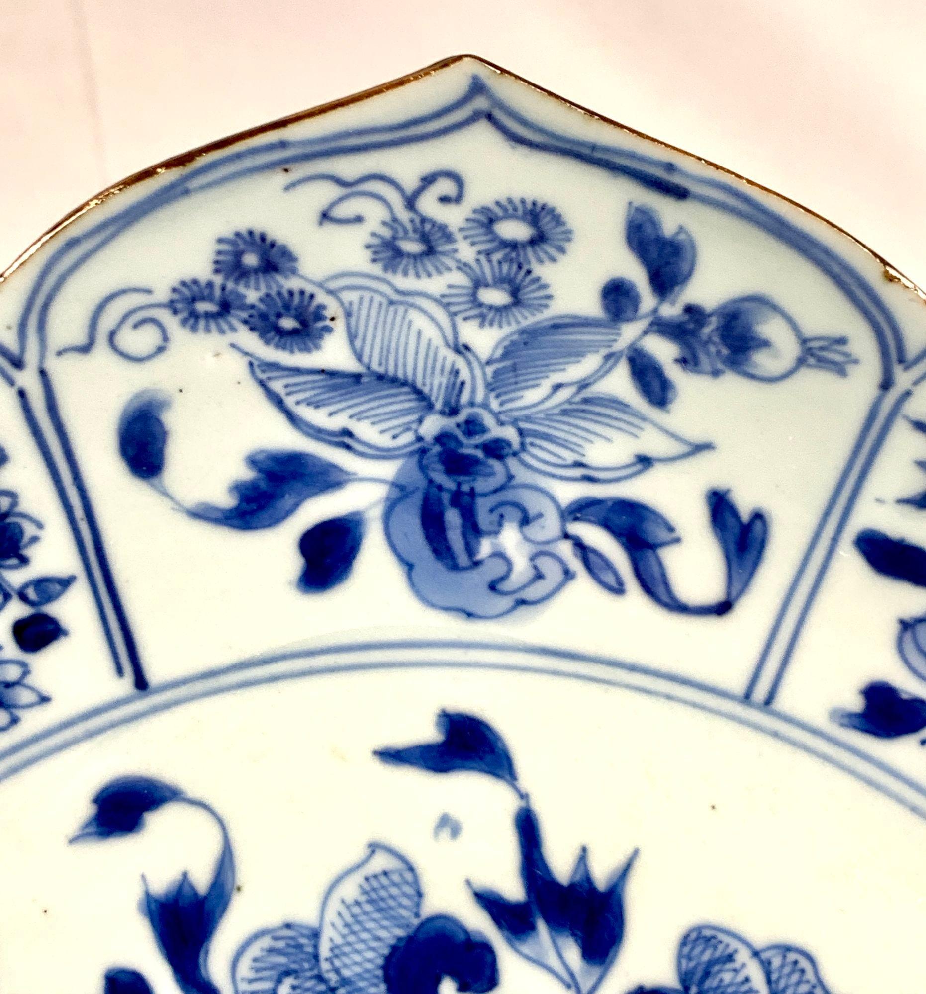 Hand-Painted Large Blue and White Chinese Porcelain Lotus Flower Dish 18th Century C-1770 For Sale