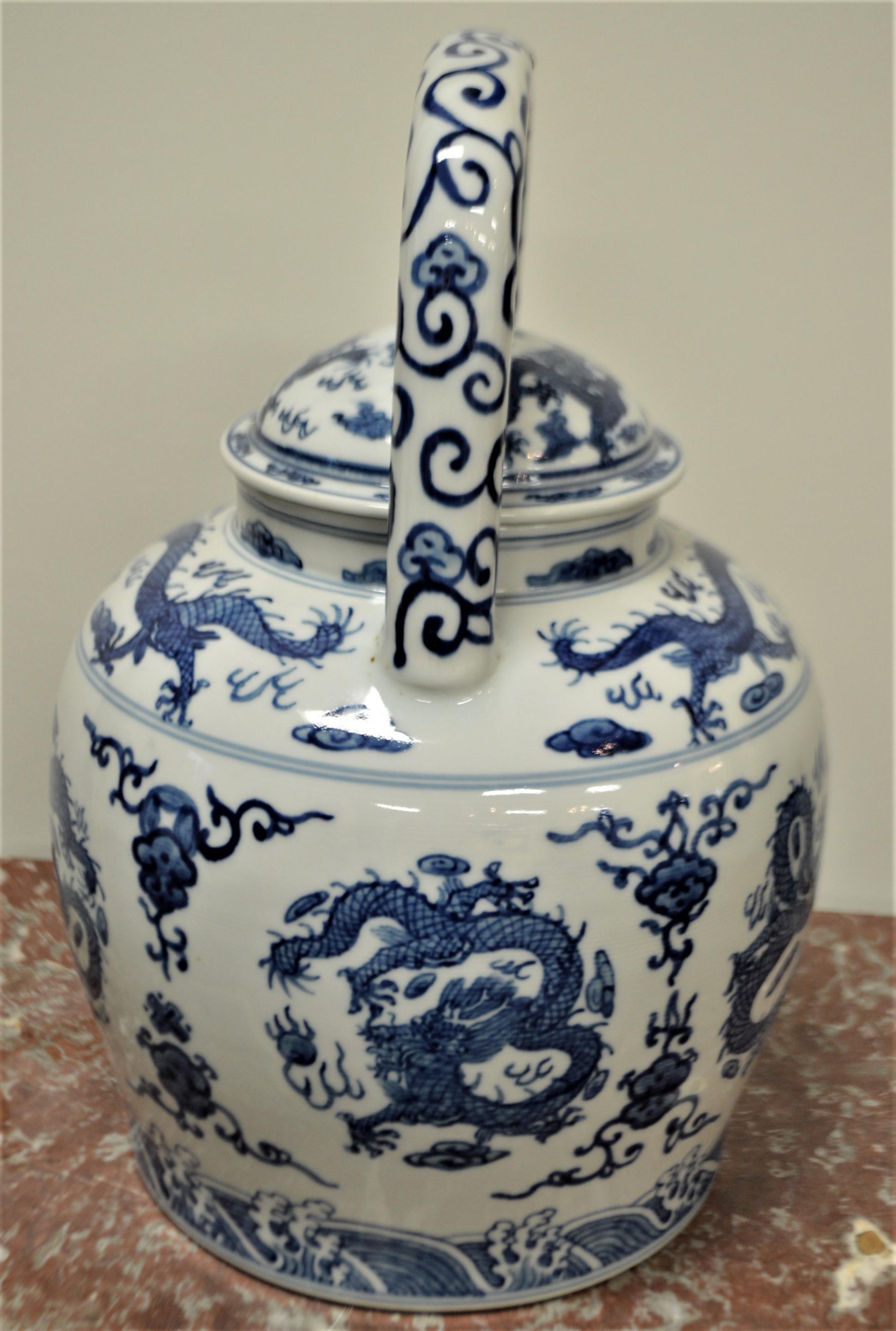 chinese porcelain teapot