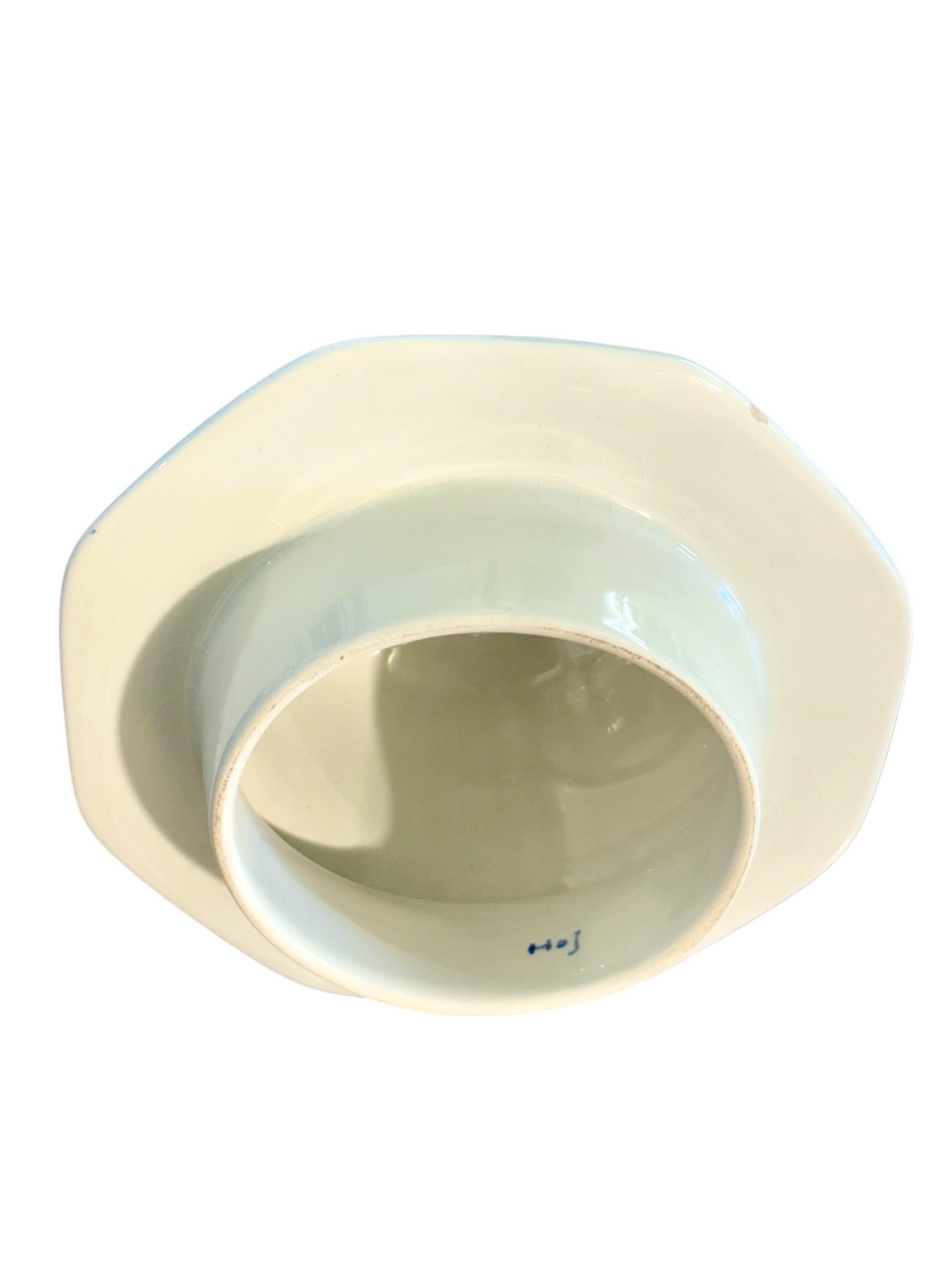 Grande vaso con coperchio Delft blu e bianco con uccelli e fiori in vendita 3