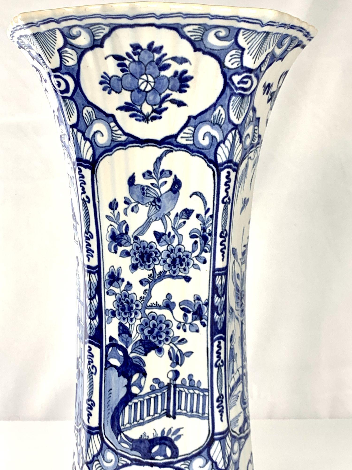 Large Blue and White Delft Vase In Excellent Condition In Katonah, NY