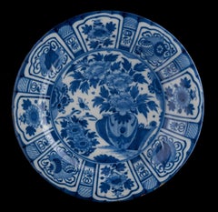 Large Blue and White Dish with Flower vase Delft, 1670-1690