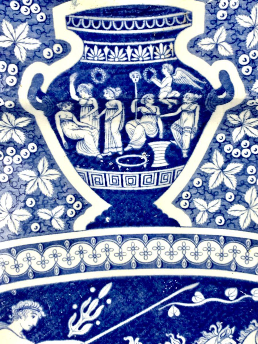 Große blaue und weiße Spode Greekware Platte England CIRCA 1810 Neoklassisch (19. Jahrhundert) im Angebot