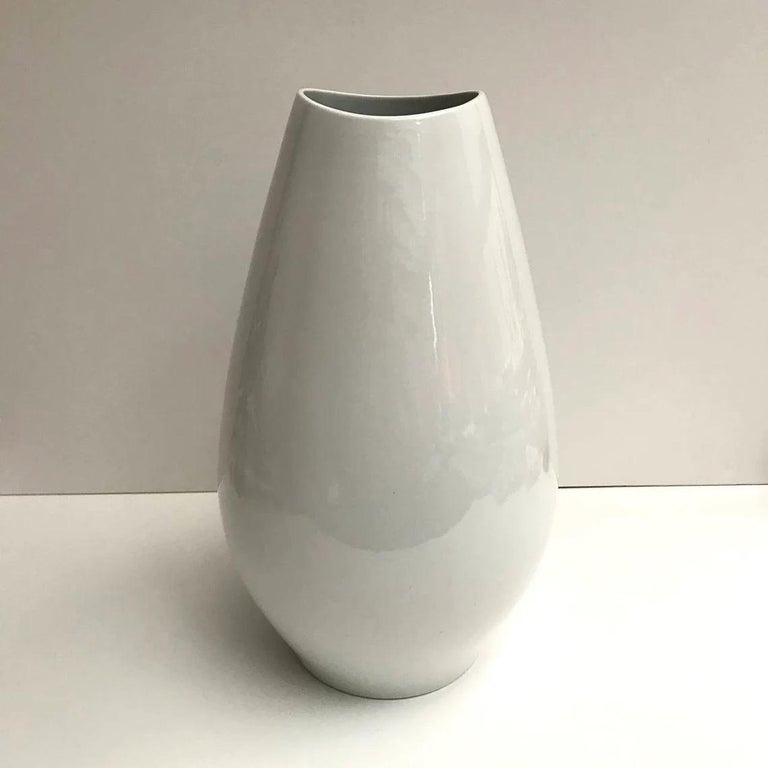 German Large Blue and White Kobalt Porcelain Vase by Schumann Arzberg Vintage Vase For Sale