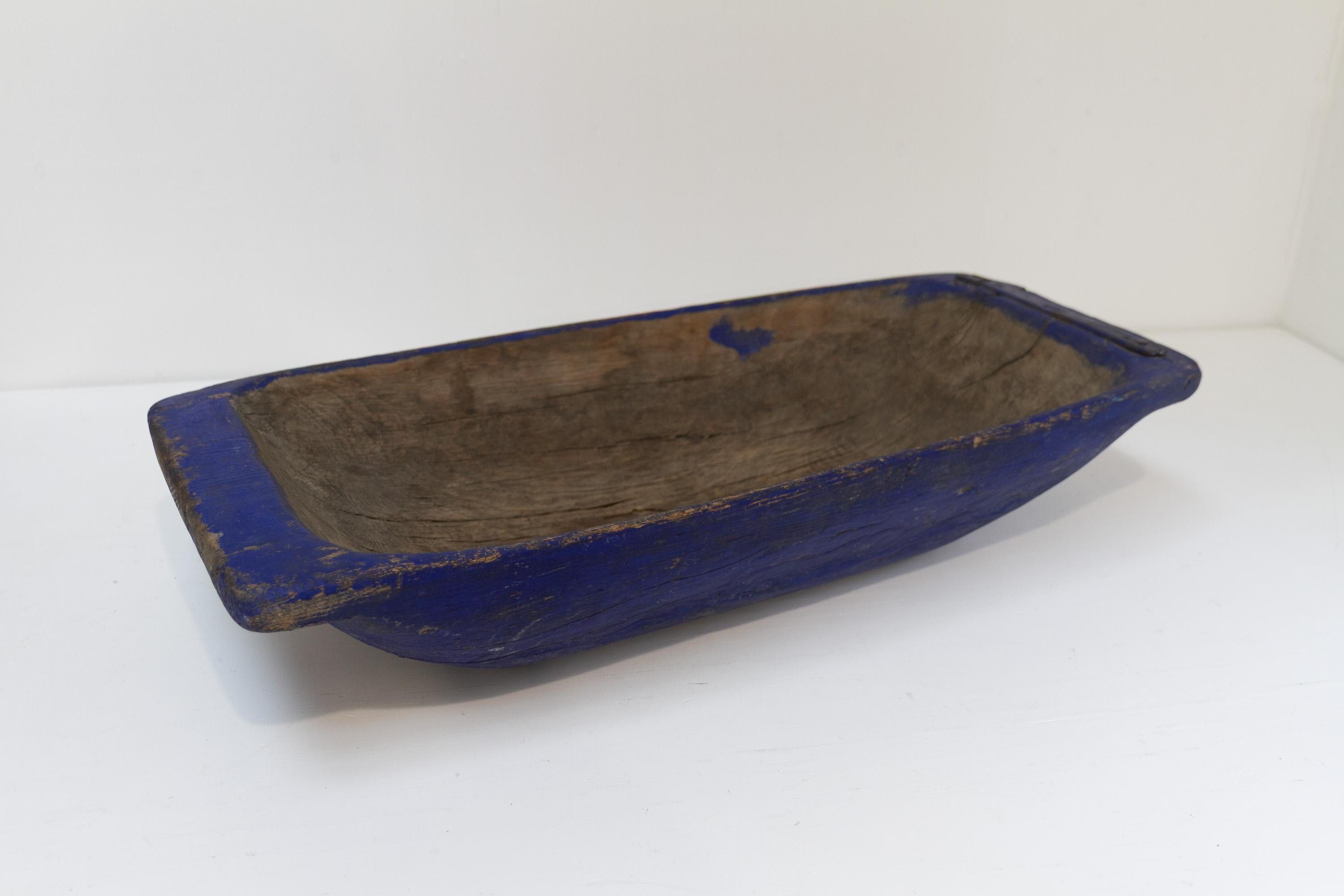 Grande abbeveratoio blu in legno dell'arte popolare svedese, fine '800. in vendita 3