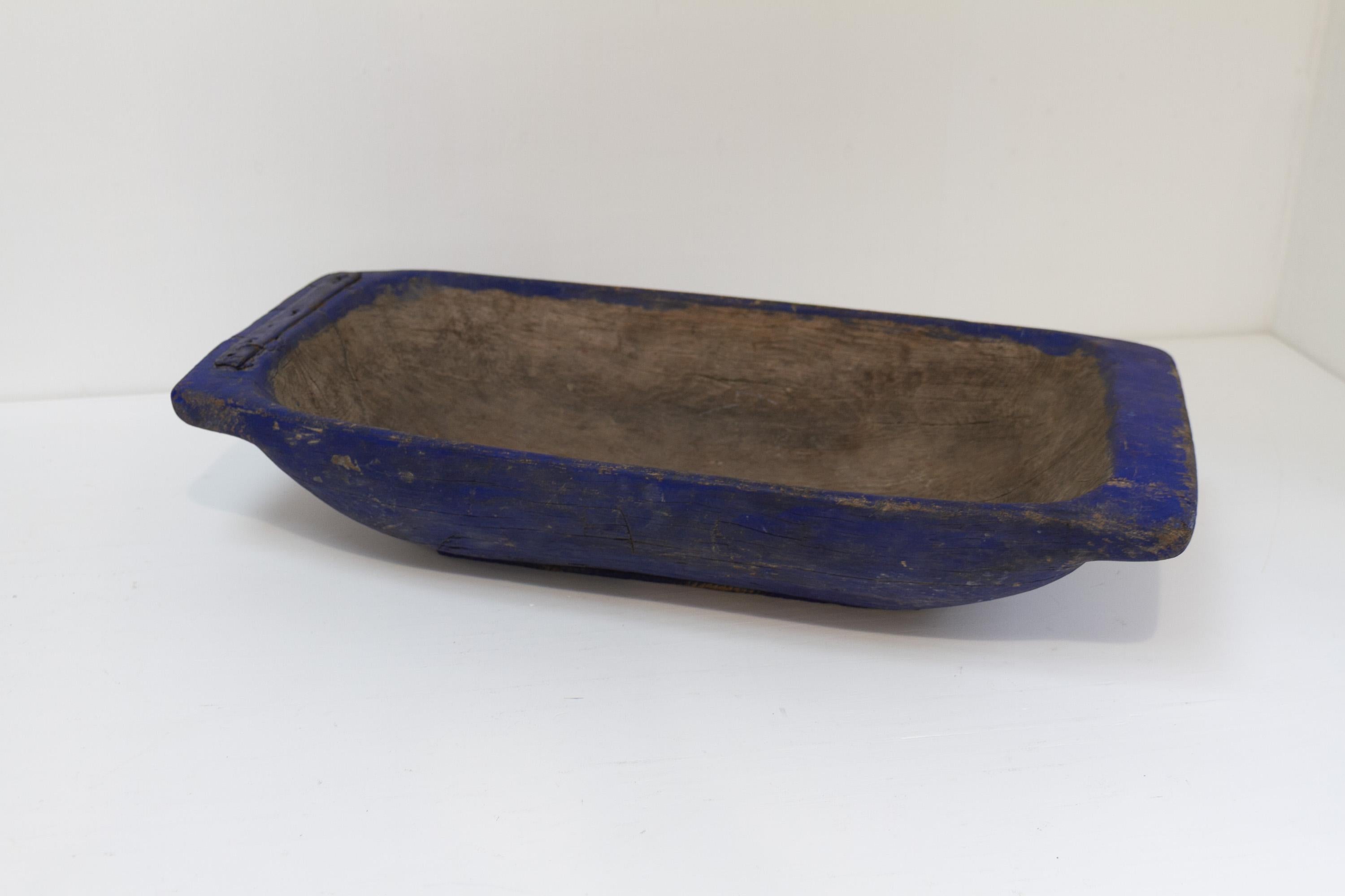 XIX secolo Grande abbeveratoio blu in legno dell'arte popolare svedese, fine '800. in vendita