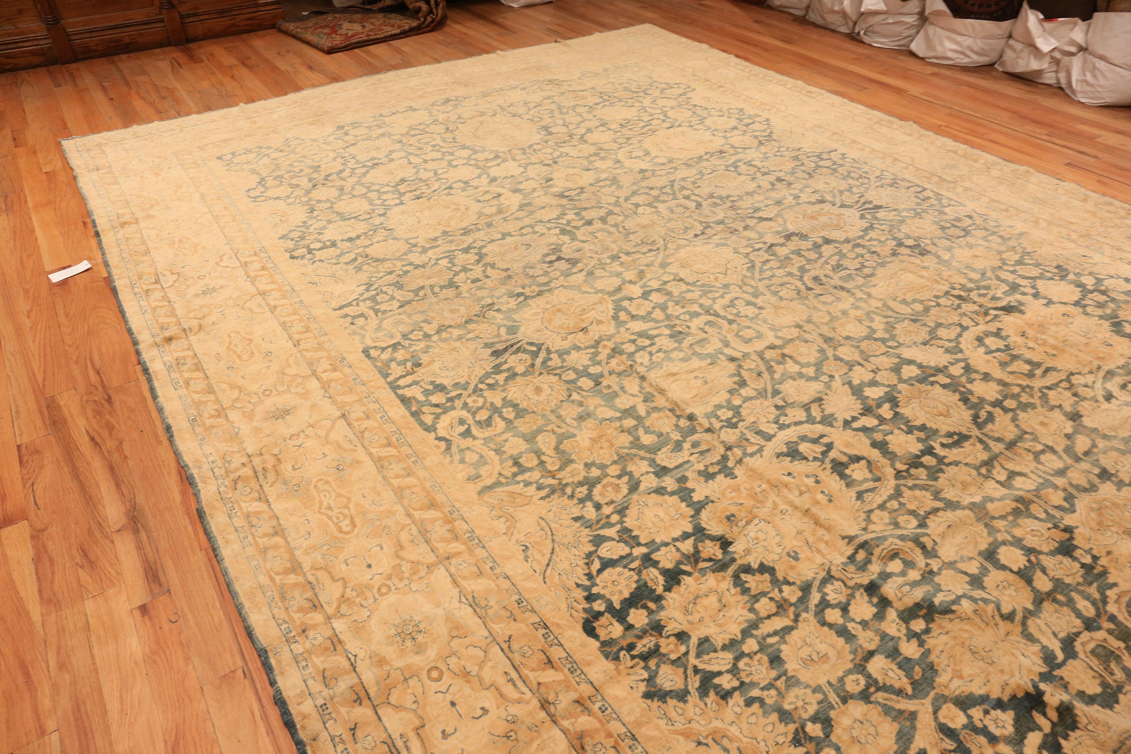 Wool Antique Persian Kerman Area Rug. 11 ft 6 in x 17 ft 6 in For Sale