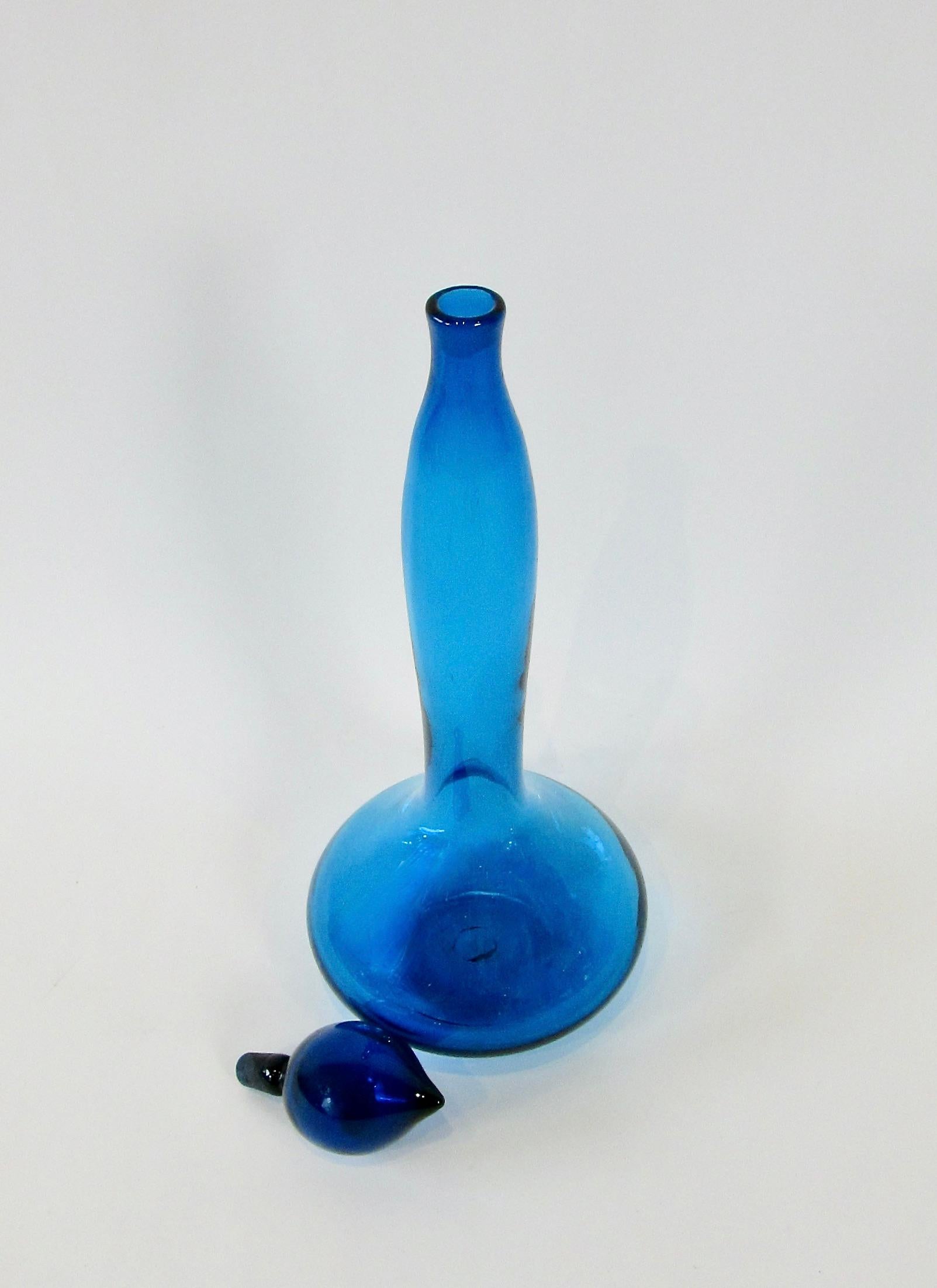 Large blue Blenko glass bottle with stopper In Good Condition For Sale In Ferndale, MI