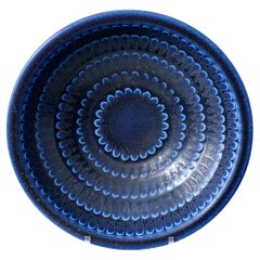 Grand bol bleu par Wilhelm Kage pour Gustavsberg Studio, Suède, années 1950