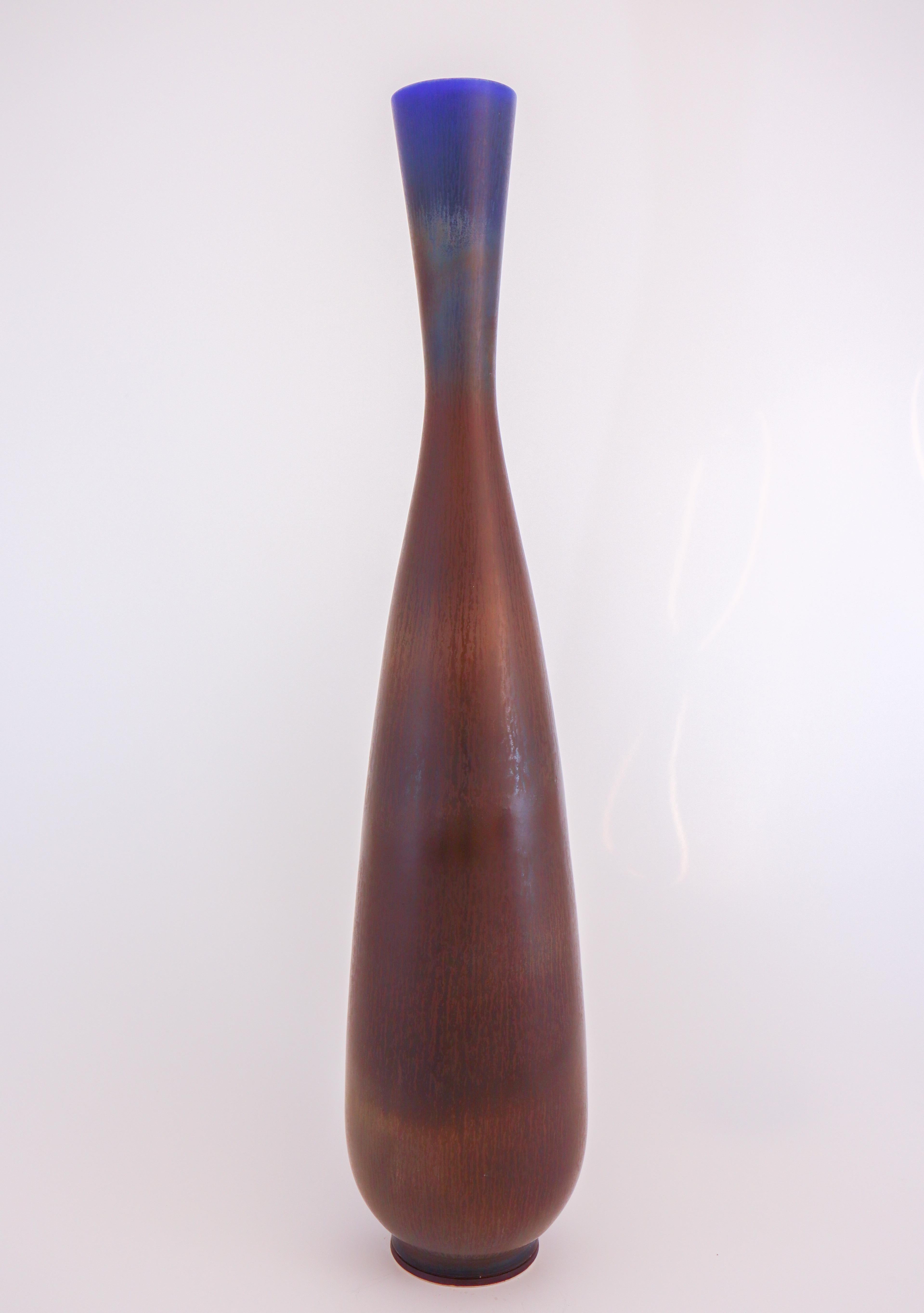 Gran jarrón de gres azul y marrón, Berndt Friberg, Gustavsberg 1967 en venta 1