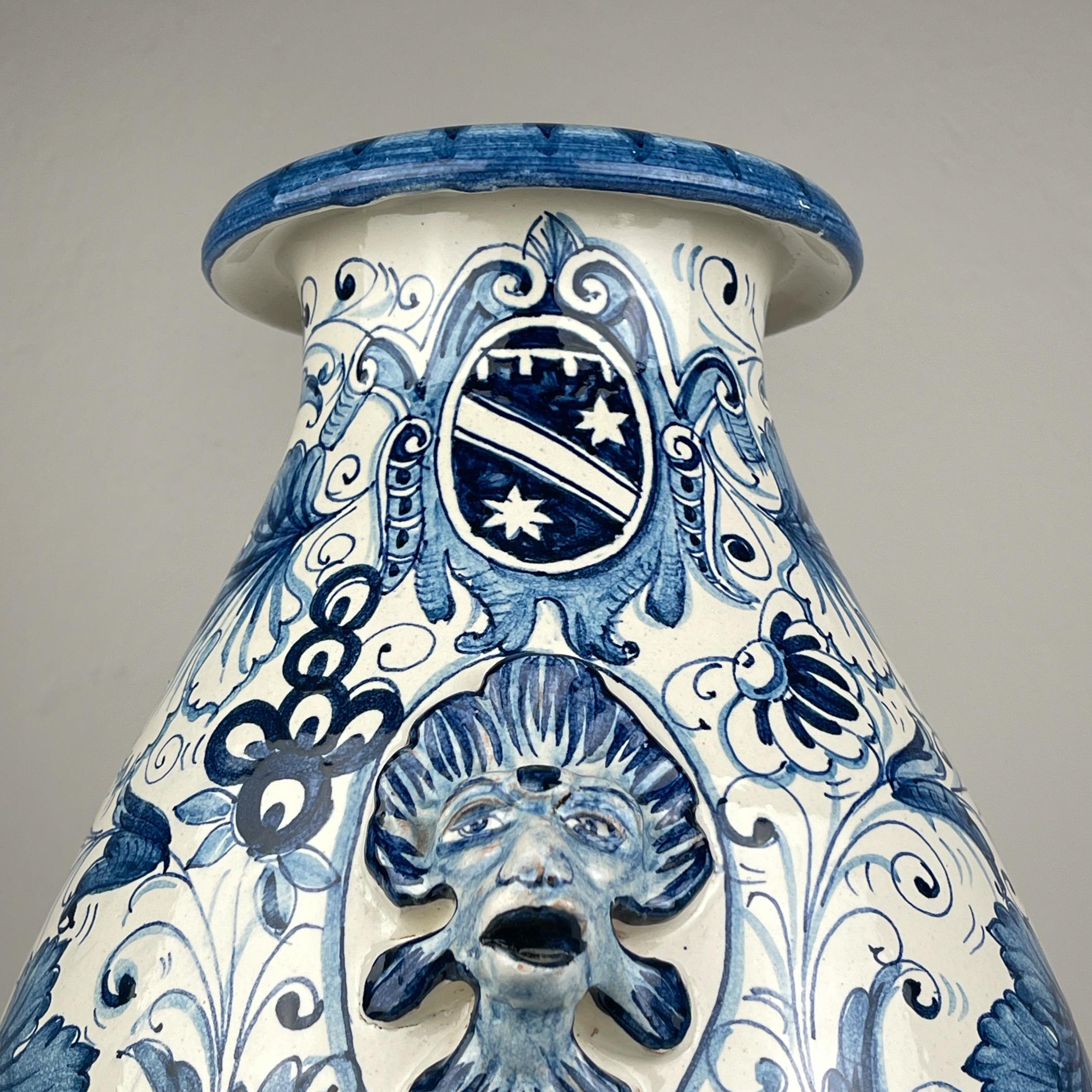 Gran jarrón de cerámica azul de IMA de Montelupo Florentino, Italia años 80 en venta 4