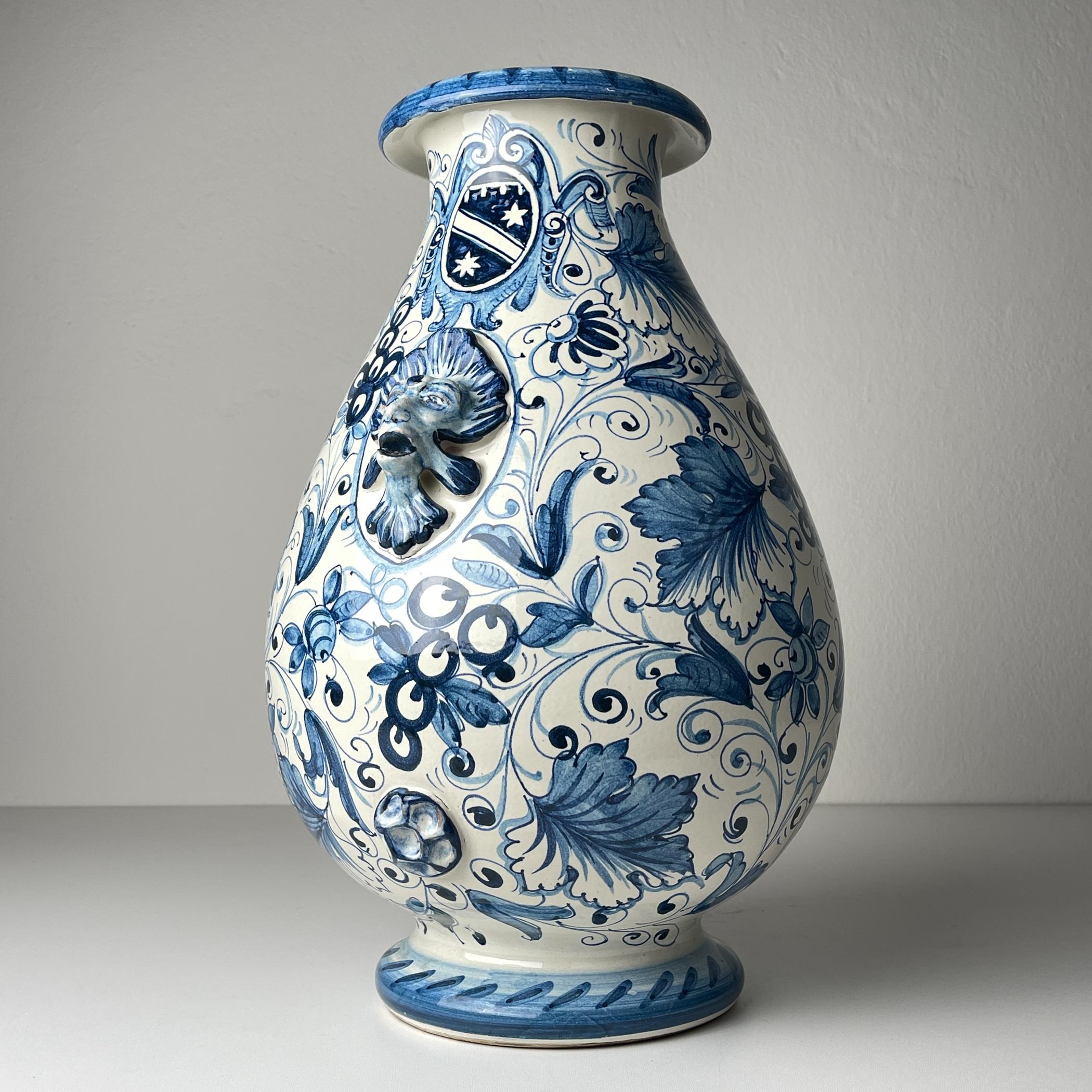 Gran jarrón de cerámica azul de IMA de Montelupo Florentino, Italia años 80 en venta 8