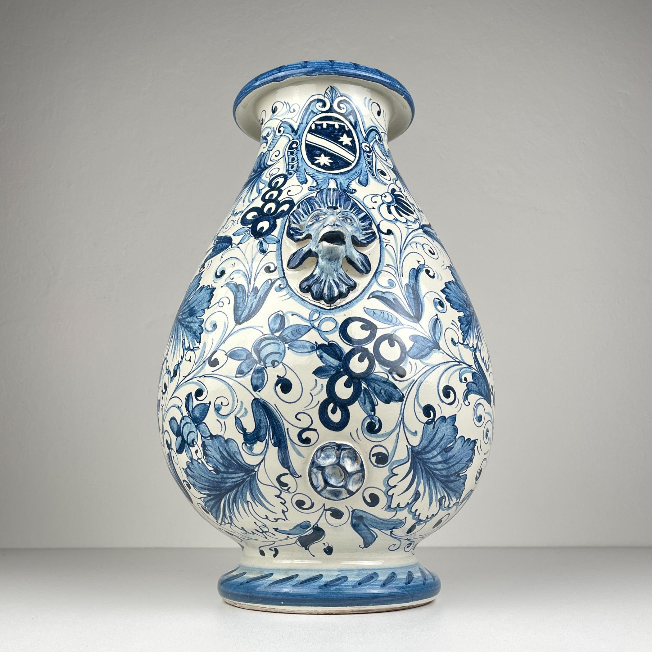 Gran jarrón de cerámica azul de IMA de Montelupo Florentino, Italia años 80 en venta 10