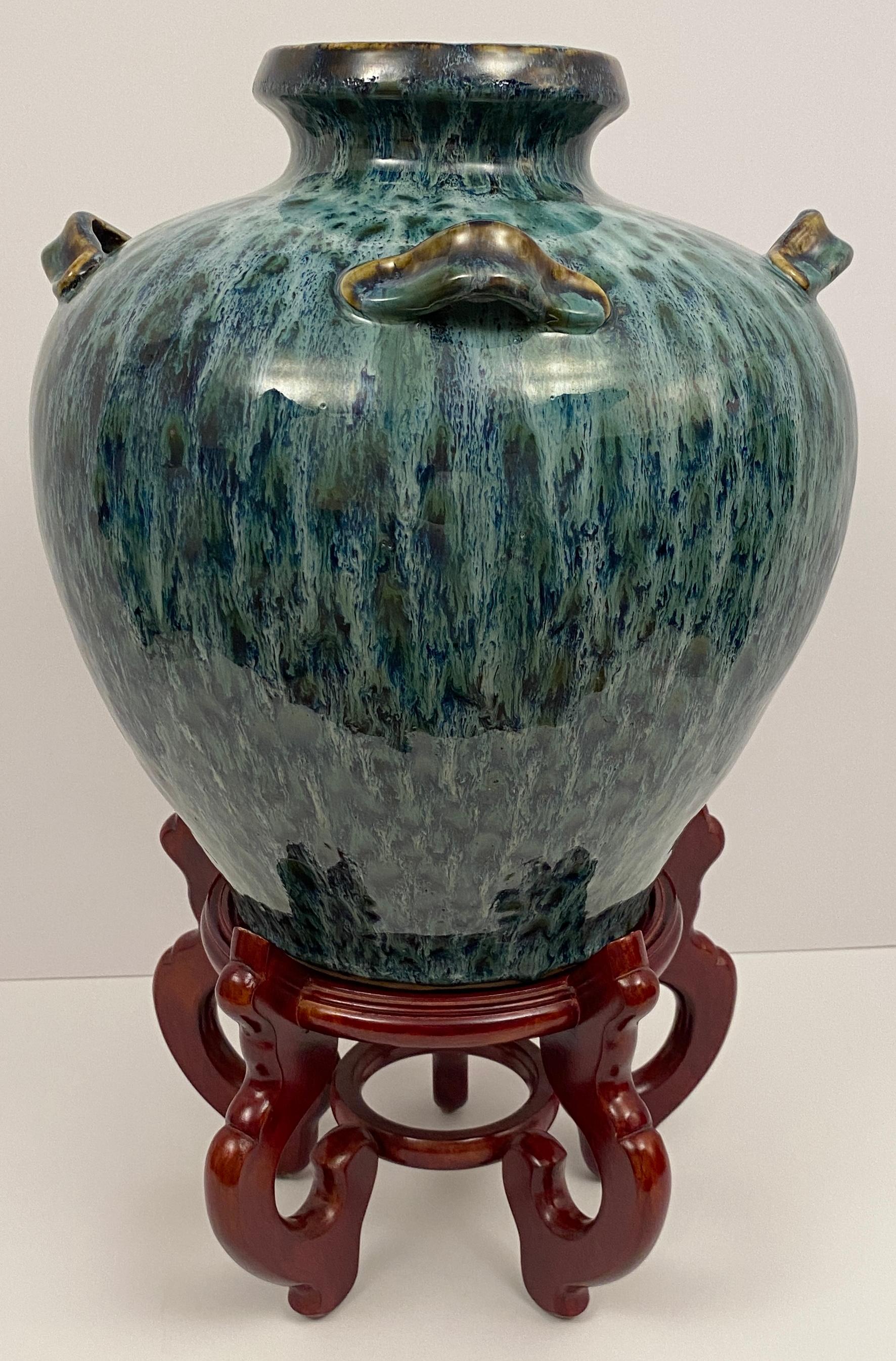Americano Vaso o fioriera grande in ceramica blu in vendita