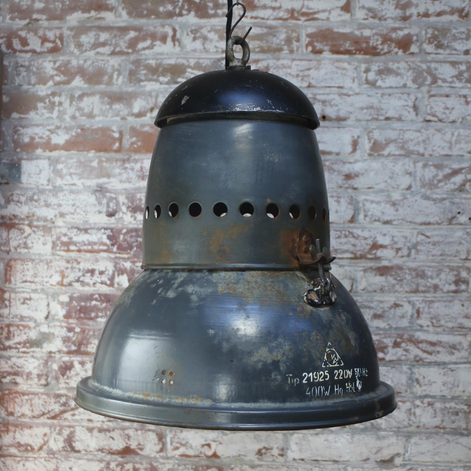 Large Blue Enamel Vintage Industrial Pedant Lights In Good Condition For Sale In Amsterdam, NL