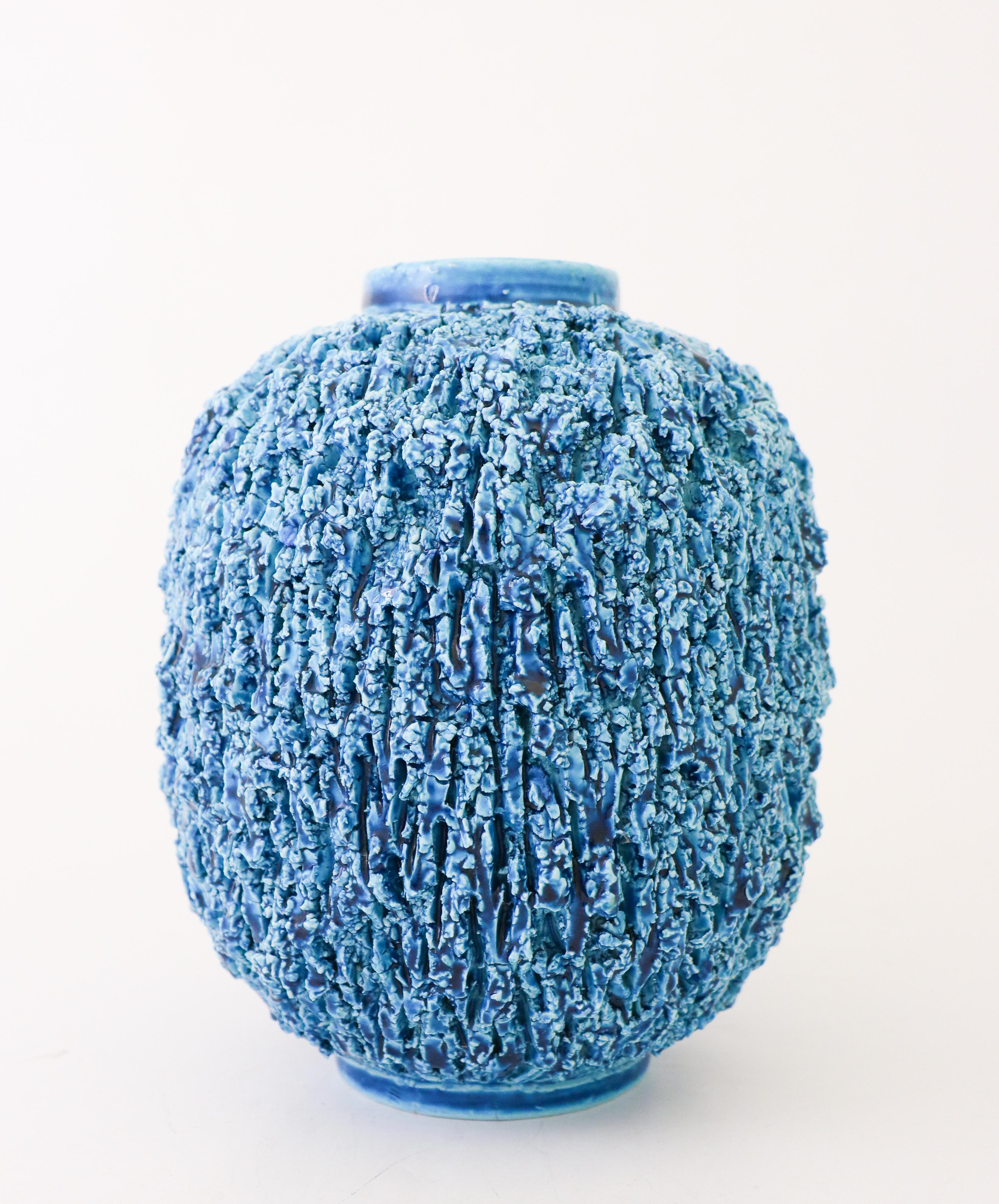 Large Blue Hedgehog Vase, Ceramic, Gunnar Nylund Rörstrand, Scandinavian Modern 1
