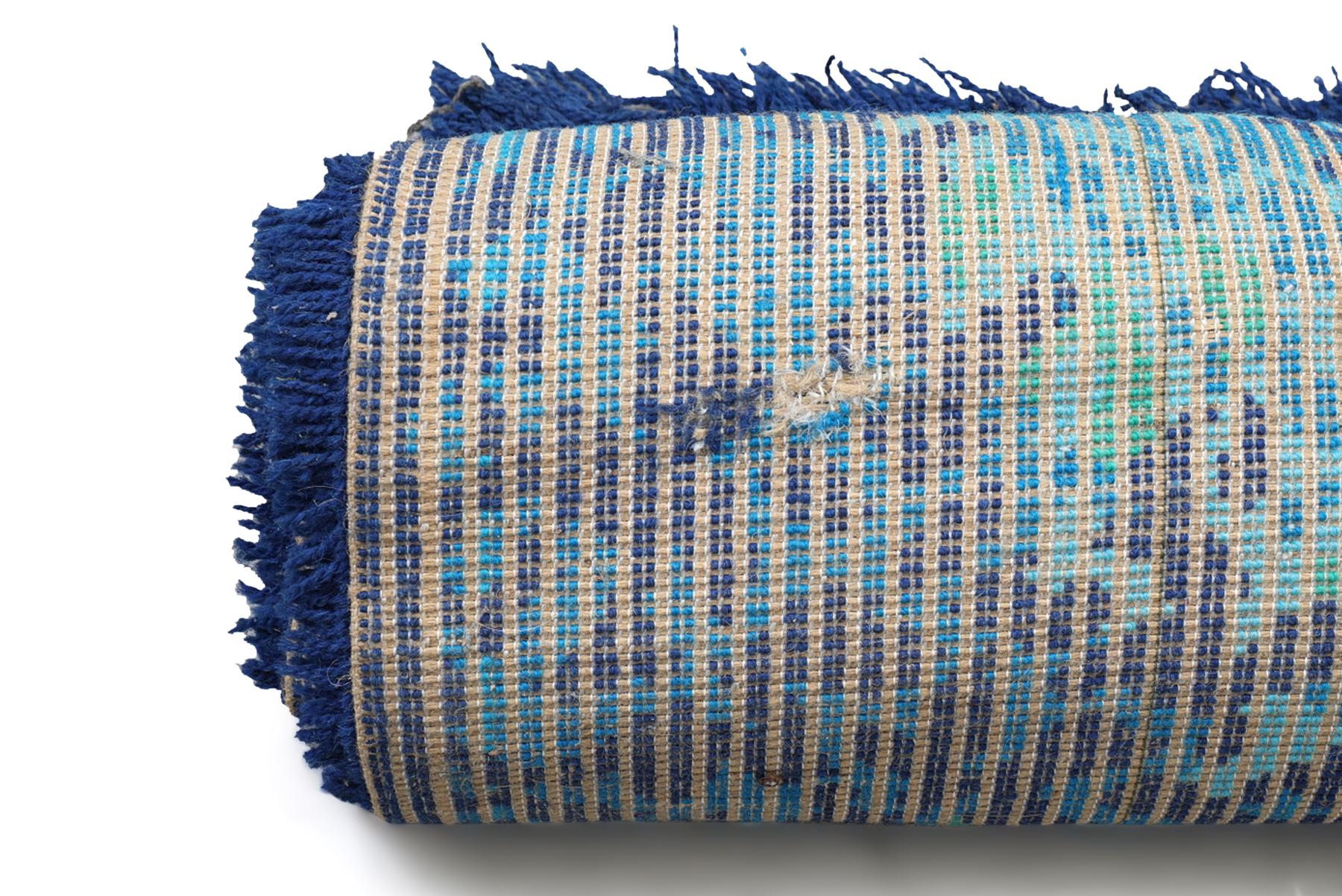 Mid-Century Modern Grand tapis Rya bleu à poils longs par Strehog Norden en vente