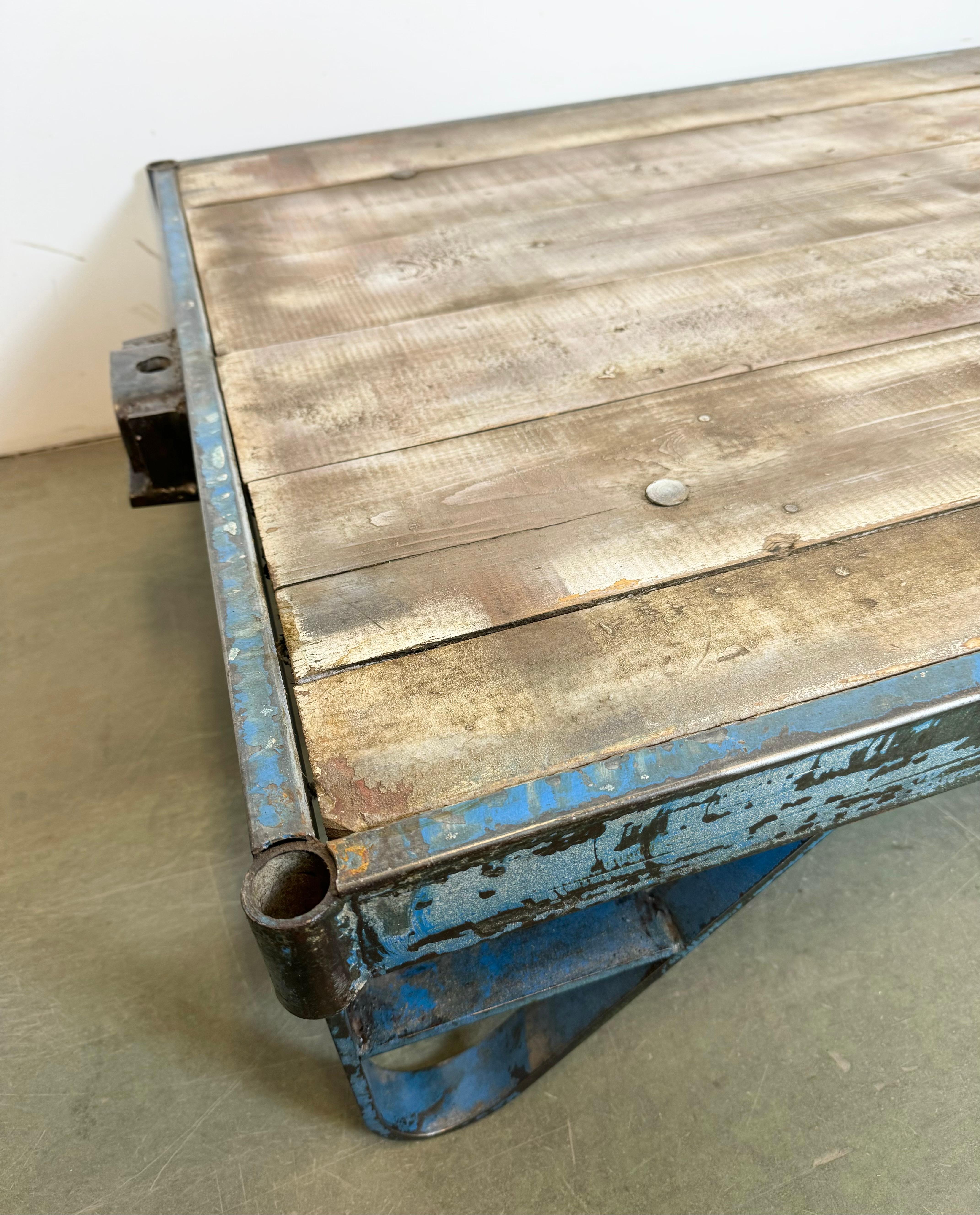 Large Blue Industrial Coffee Table Cart, 1960s For Sale 3