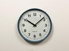 Gran reloj de pared industrial italiano azul de Fratelli Solari Udine, años 70