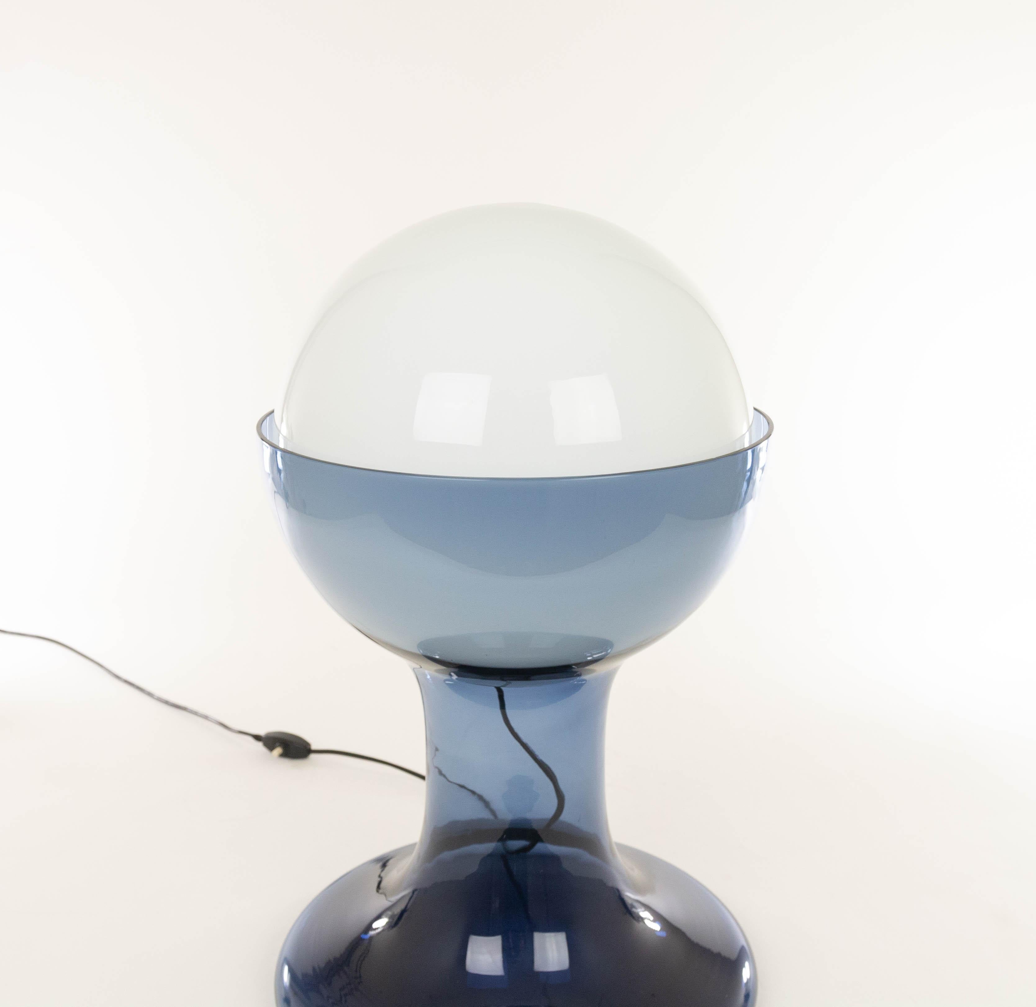 Large Blue LT 216 Table Lamp by Carlo Nason for A.V. Mazzega, 1960s In Good Condition For Sale In Rotterdam, NL