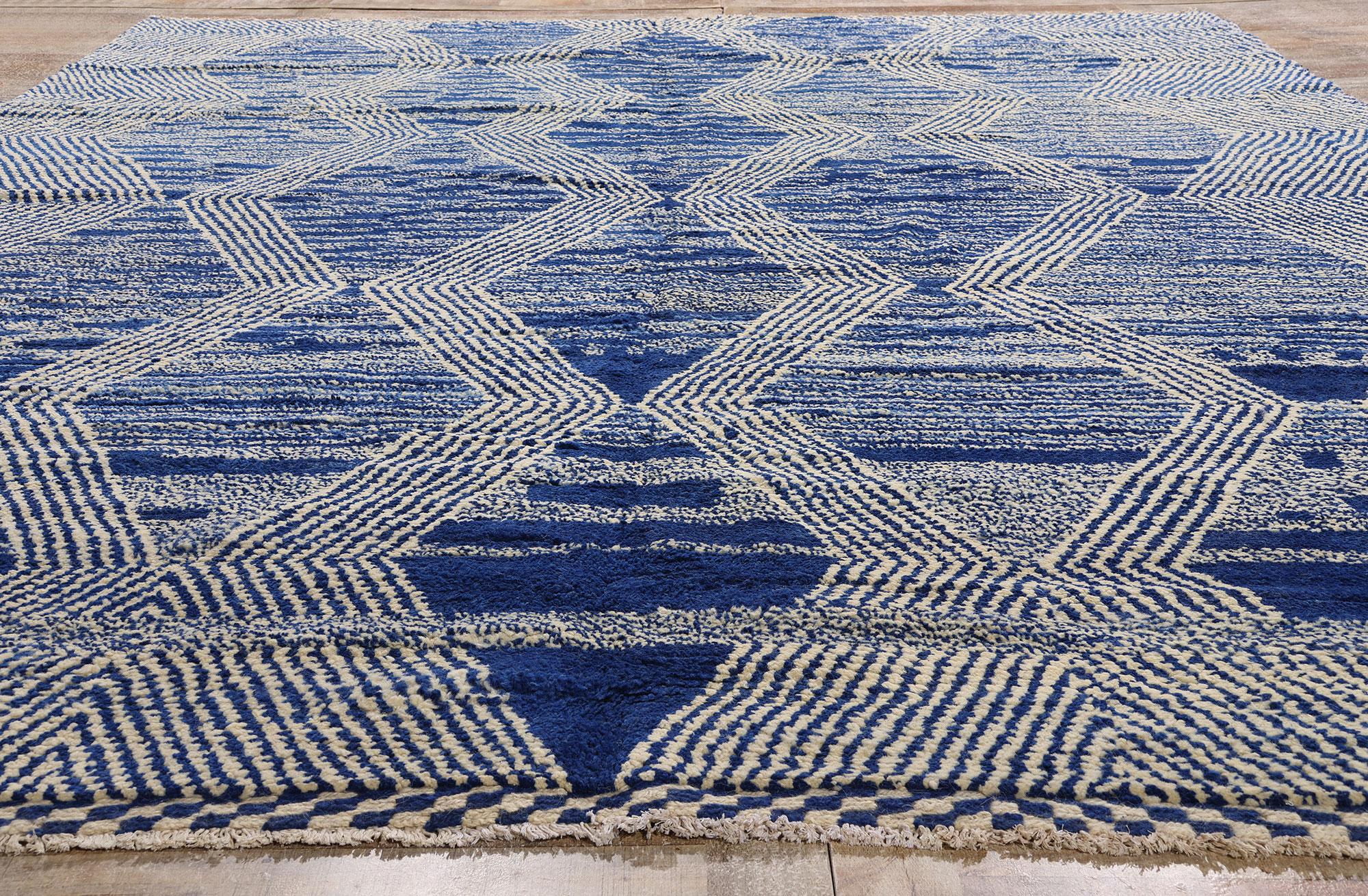 Grand tapis bleu moderne marocain, le déconstruitisme rencontre Cozy Nomad en vente 6