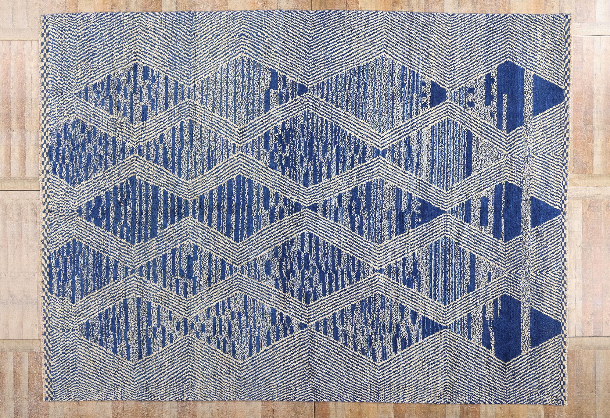 Grand tapis bleu moderne marocain, le déconstruitisme rencontre Cozy Nomad en vente 8