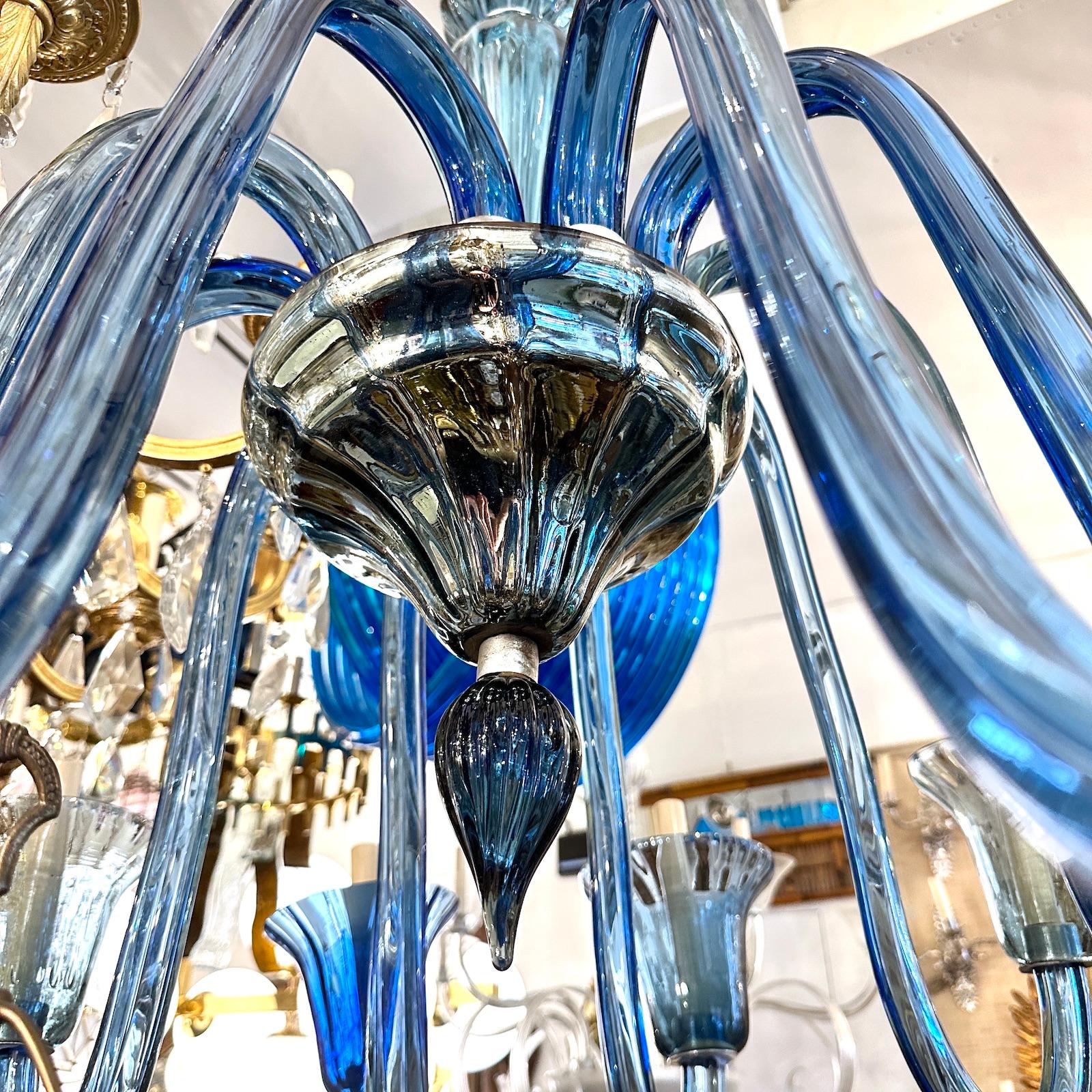 Grande lampadario di Murano blu in vendita 3