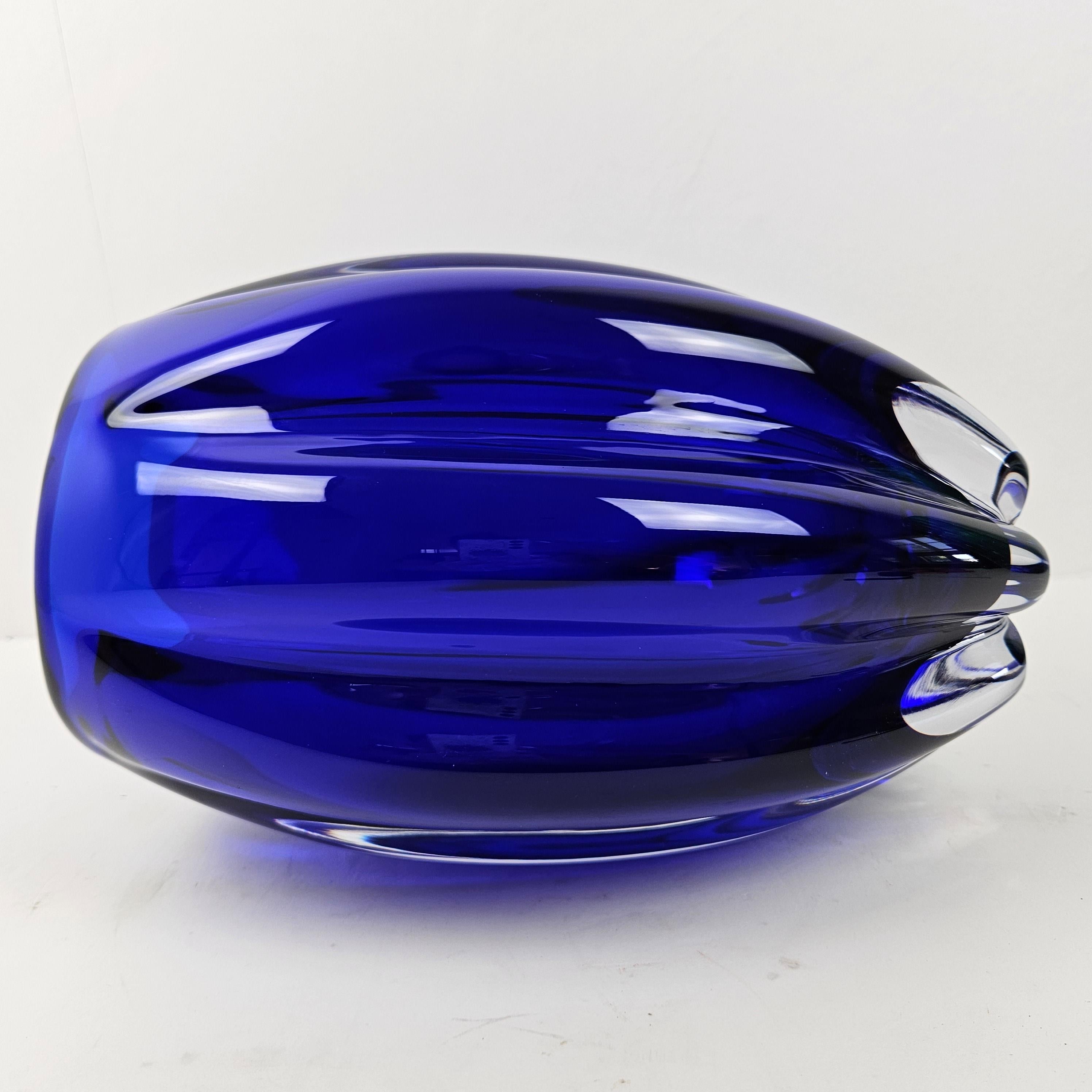 Late 20th Century Large Blue Murano Glass Vase by Cenedese For Sale