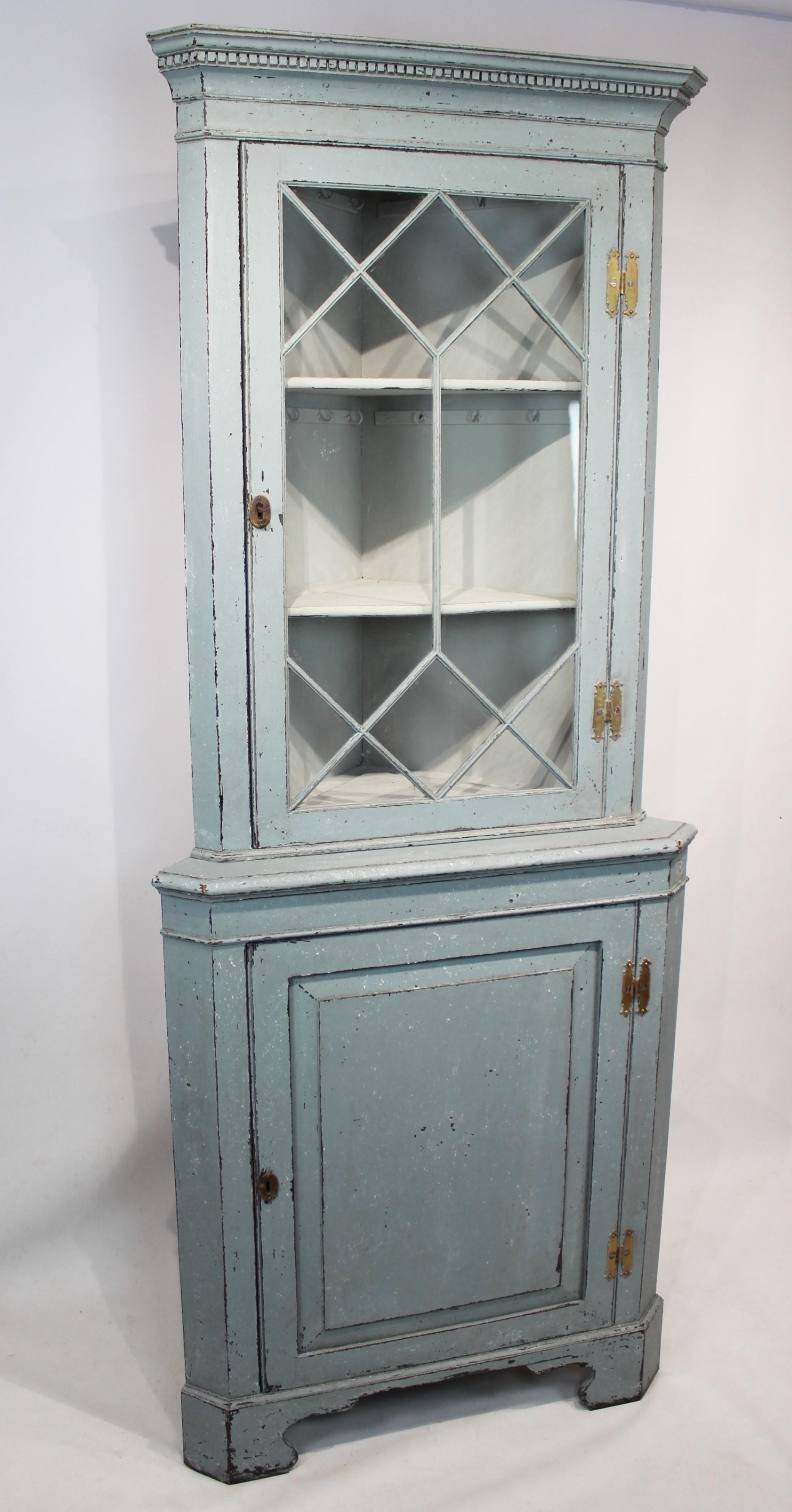 Large blue painted Gustavian corner cabinet from the 1880s, in great antique condition.